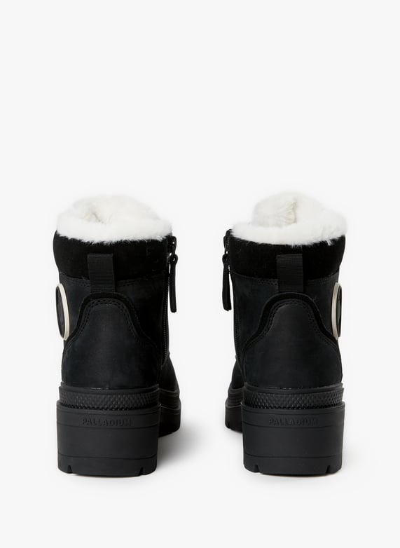 Keilabsatz-Stiefeletten aus Leder | Schwarz by PALLADIUM Keilabsatz-Stiefeletten aus Leder Schwarz