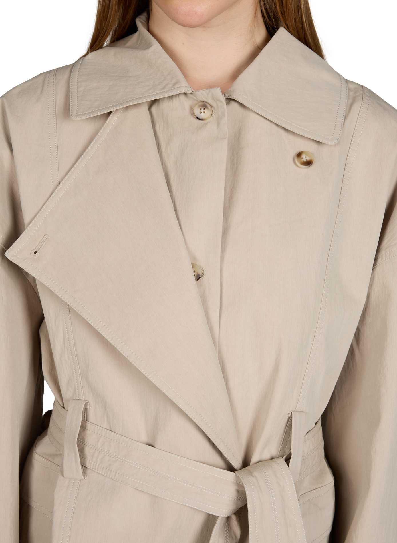 Kurzer Trenchcoat mit asymmetrischem Kragen aus Baumwollmischung. VIKTORIA CHAN Beige