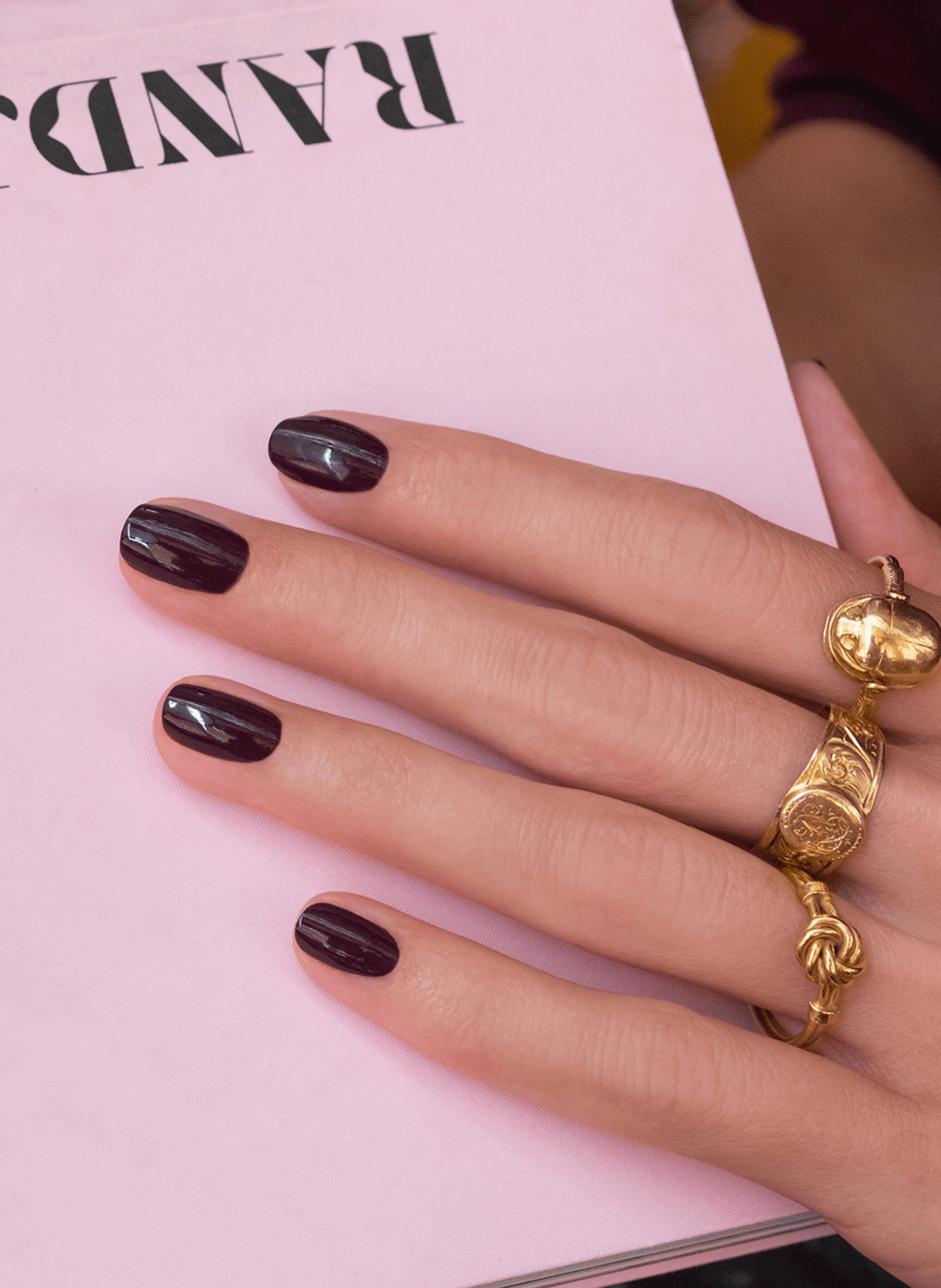 Green Flash Nail Polish MANUCURIST Aubergine