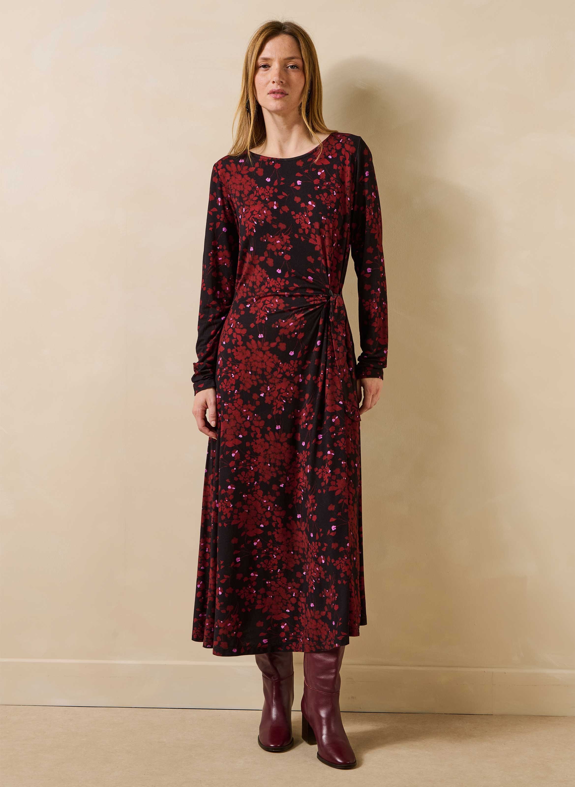 Lange jurk met ronde hals en print LA FEE MARABOUTEE Bruin