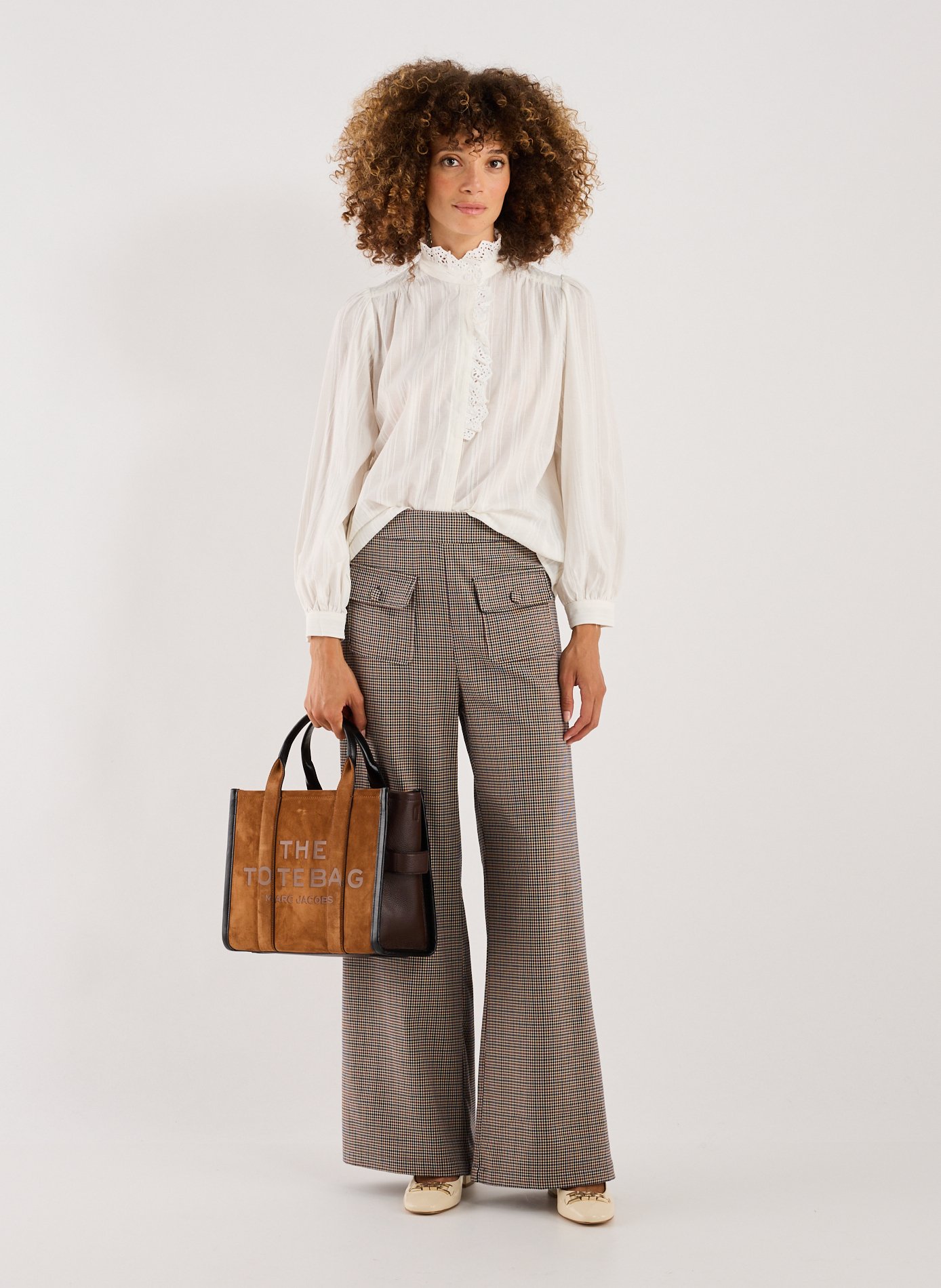 Sac cabas The Suede Medium Tote Bag MARC JACOBS Marron