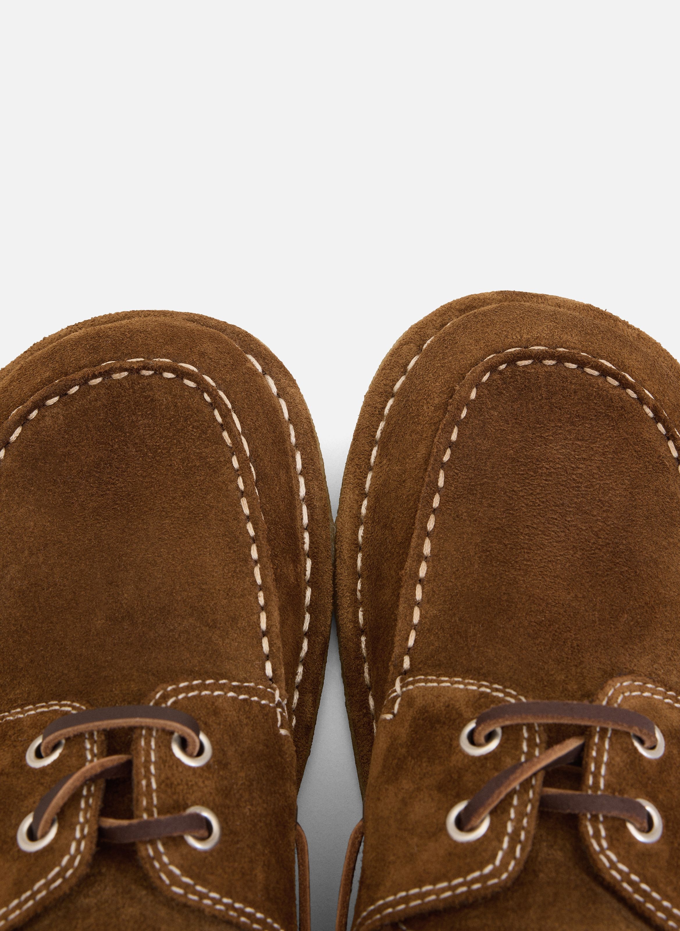 Chaussures bateau unisexes en cuir de veau AMI PARIS Marron