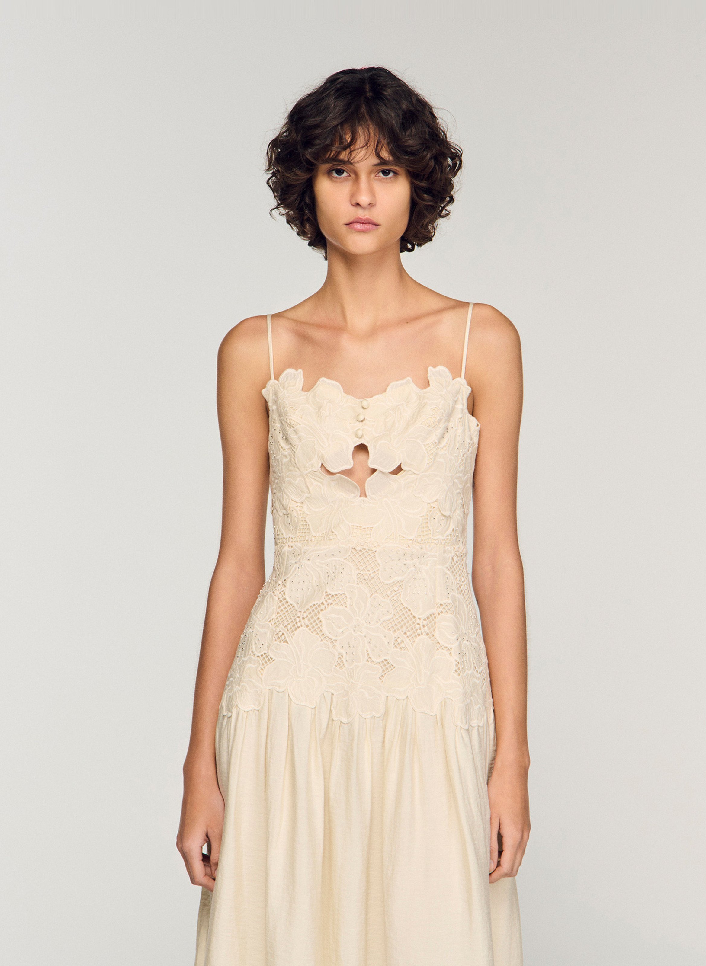 Robe midi cintrée à broderies et strass SANDRO Beige
