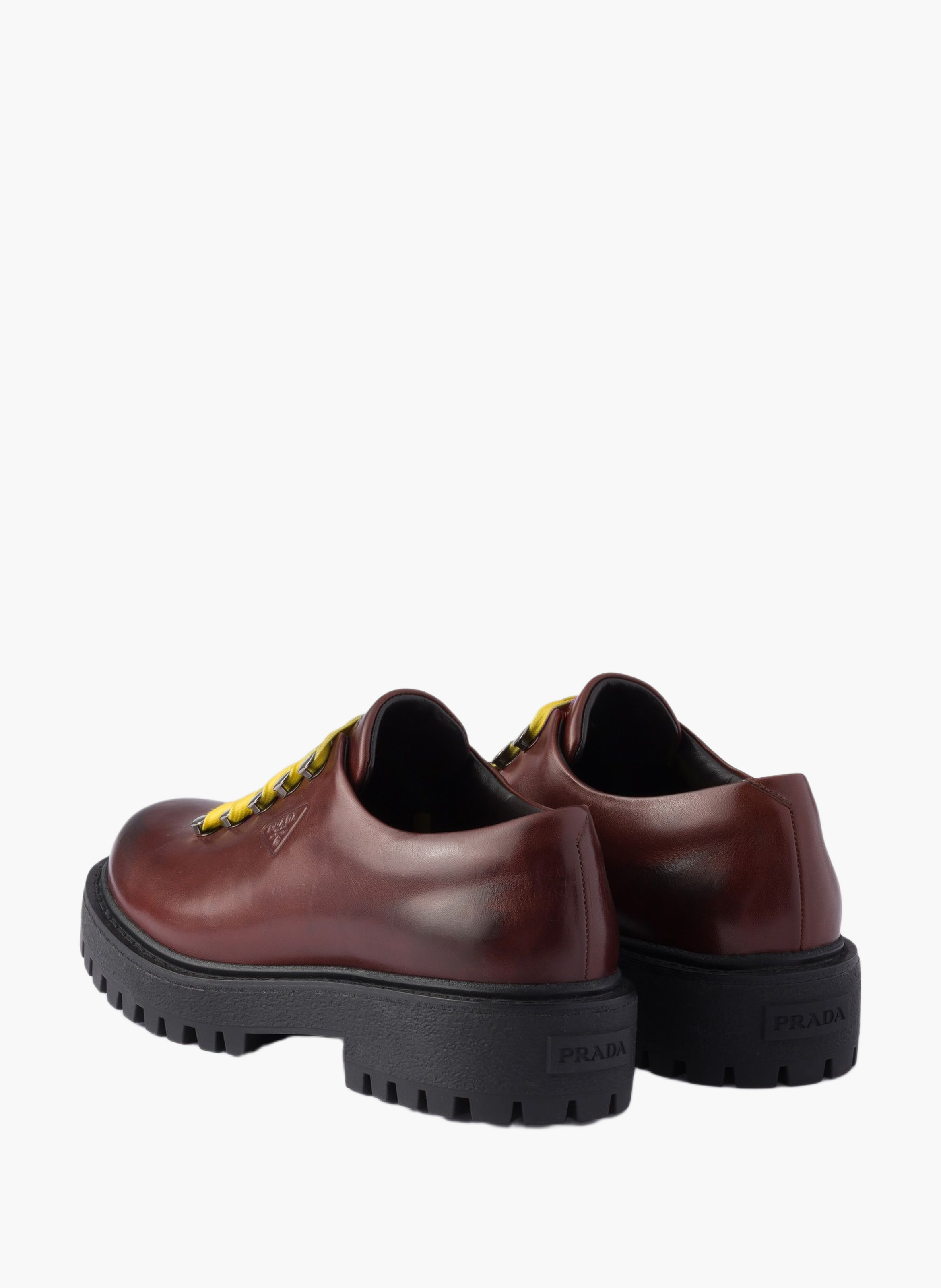 Chaussures à lacets en cuir vieilli PRADA Marron