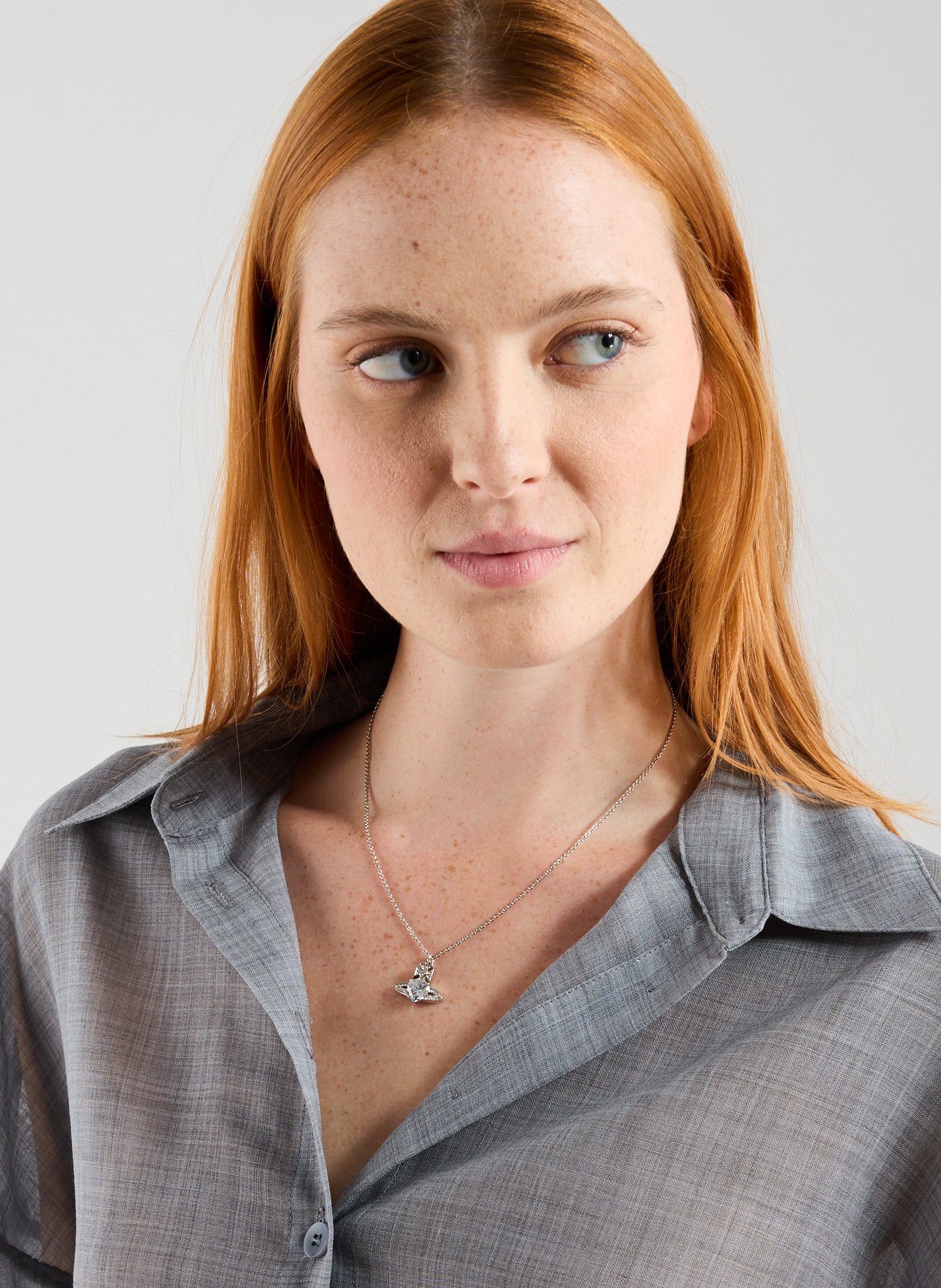 Collier pendentif Ariella VIVIENNE WESTWOOD Gris