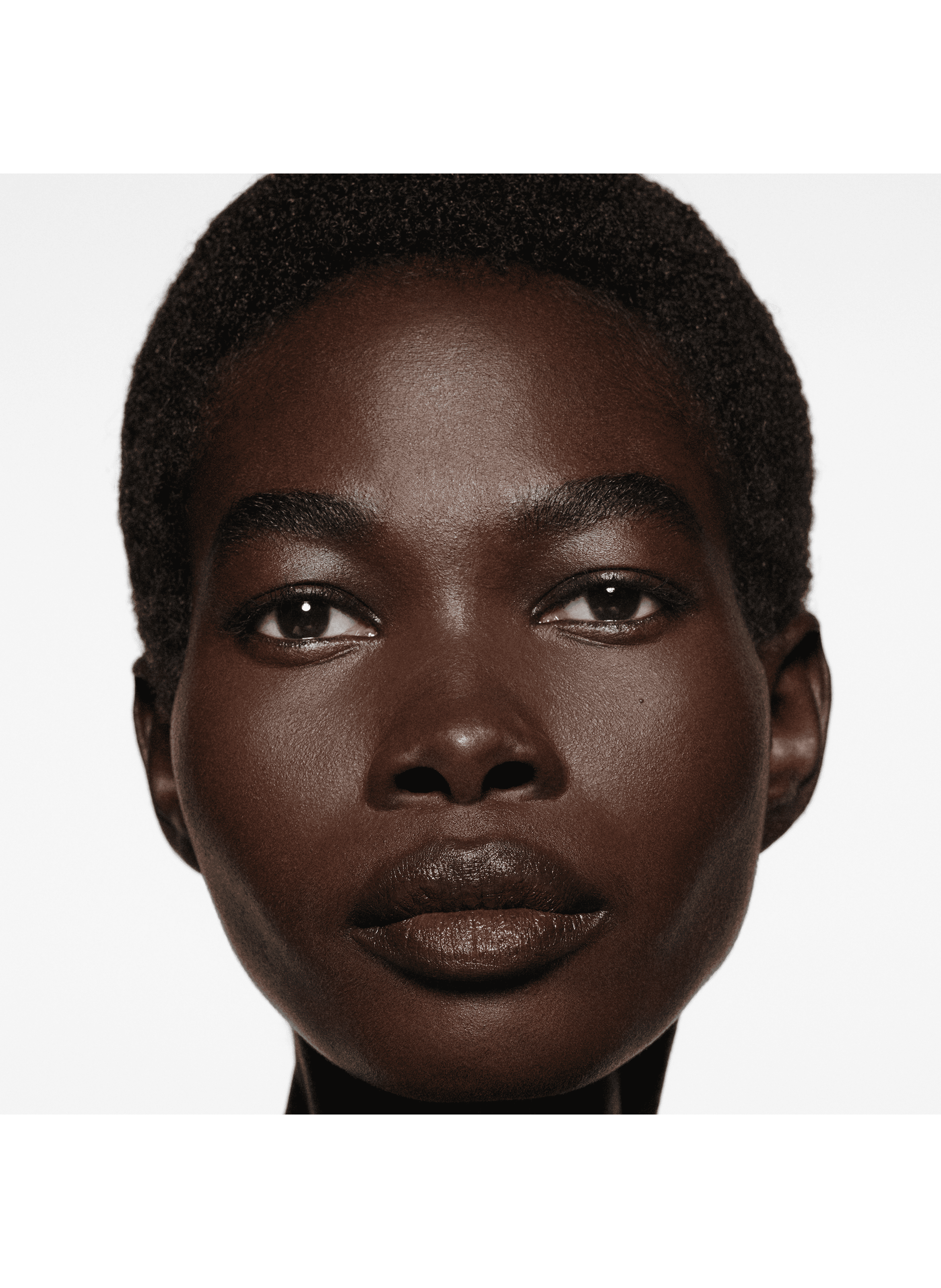 The Concealer Pen VICTORIA BECKHAM R2