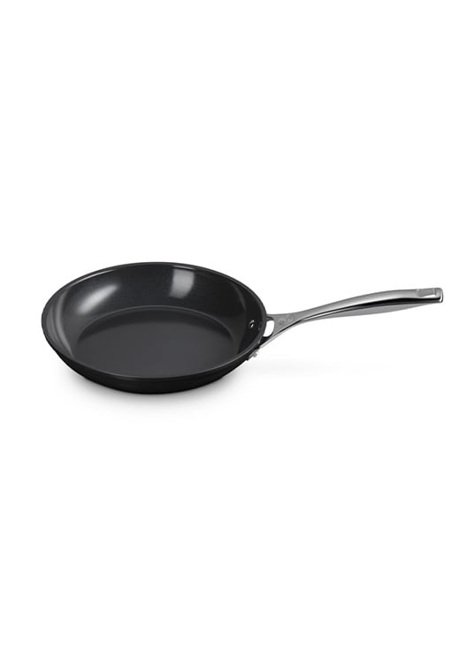 Le Creuset Bleu Riviera, cocotte Le Creuset été 2025, pop-up Le Creuset Marseille, cocotte fonte émaillée bleue, ustensiles cuisine française iconiques