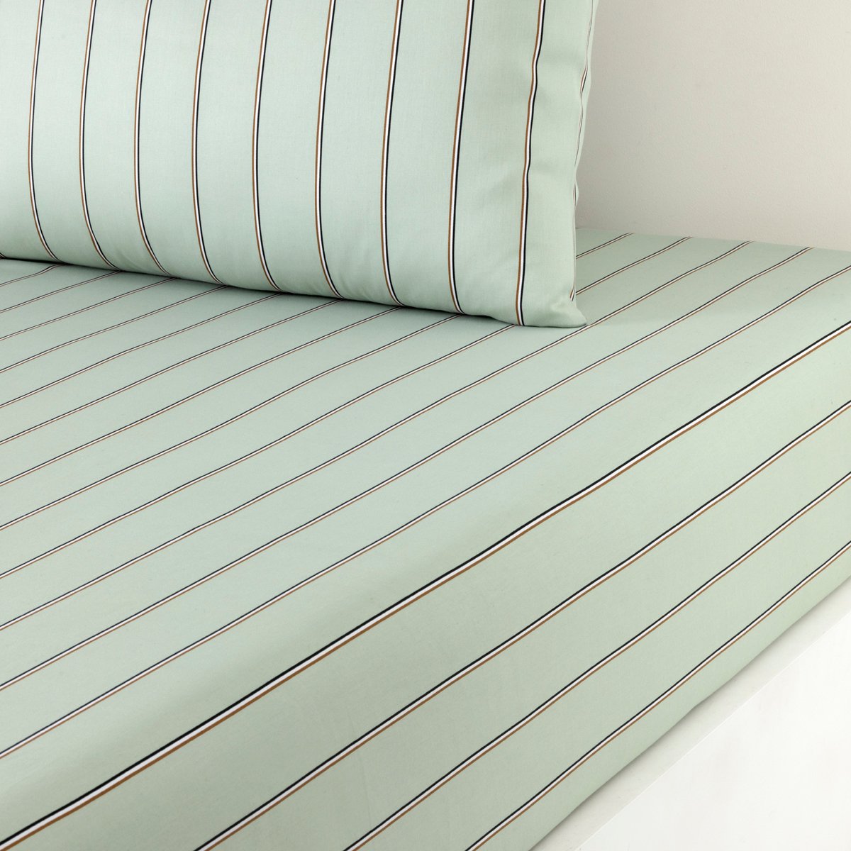 Drap housse en satin de coton, b ray BOSS HOME Vert