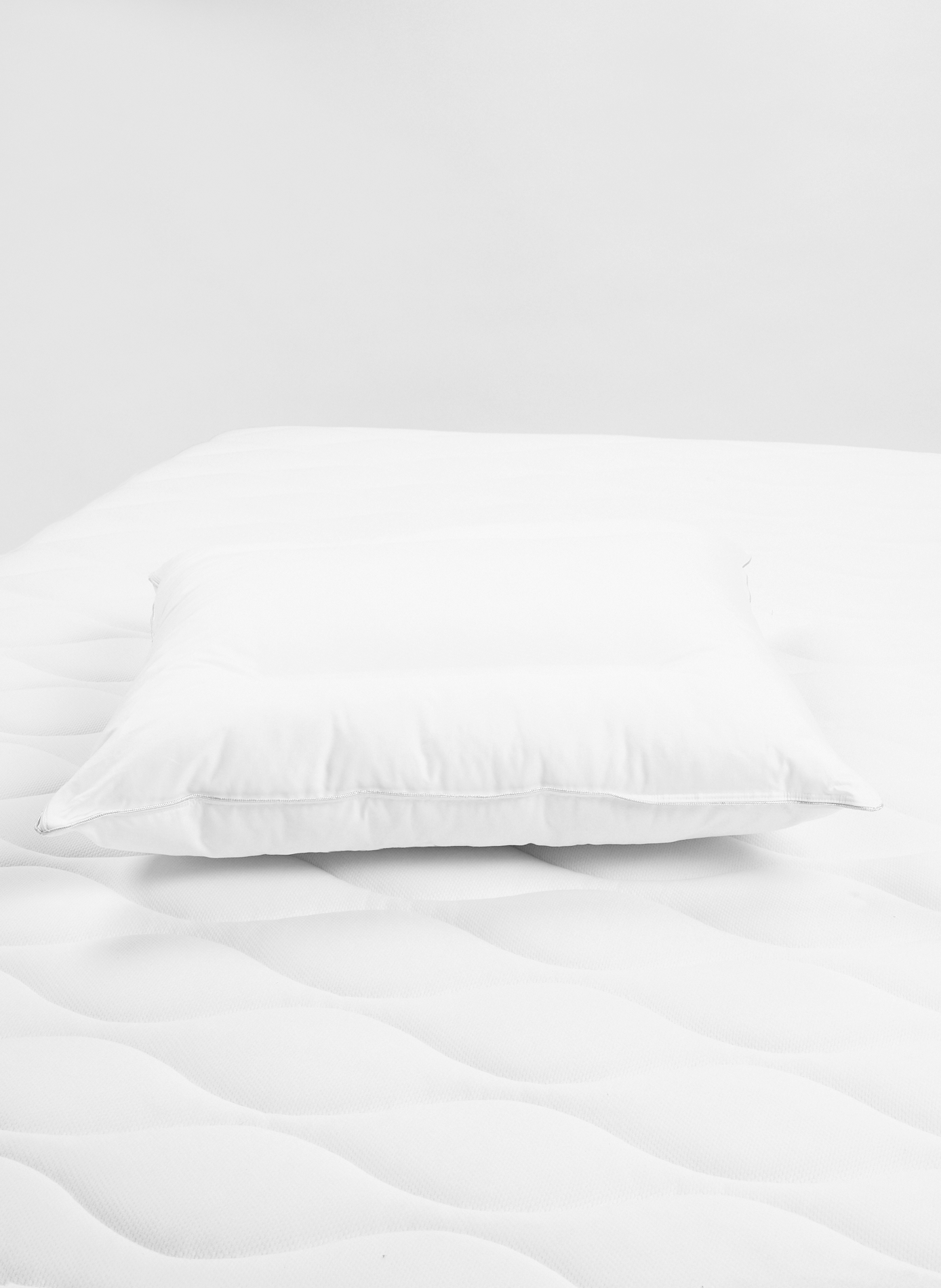 Oreiller synthétique ergonomique en coton AU PRINTEMPS PARIS Blanc