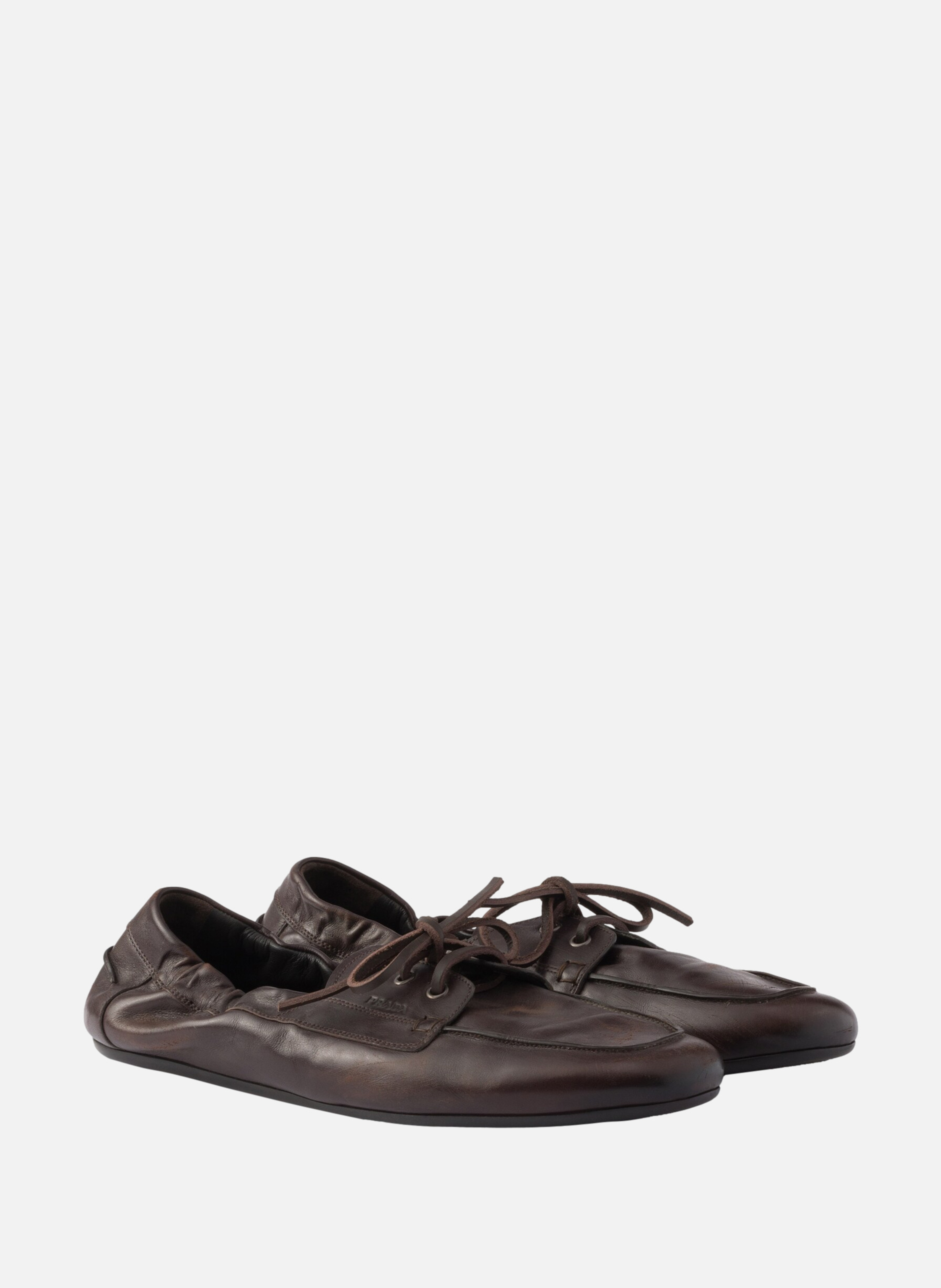 Chaussures à lacets en cuir vieilli shuffle PRADA Marron