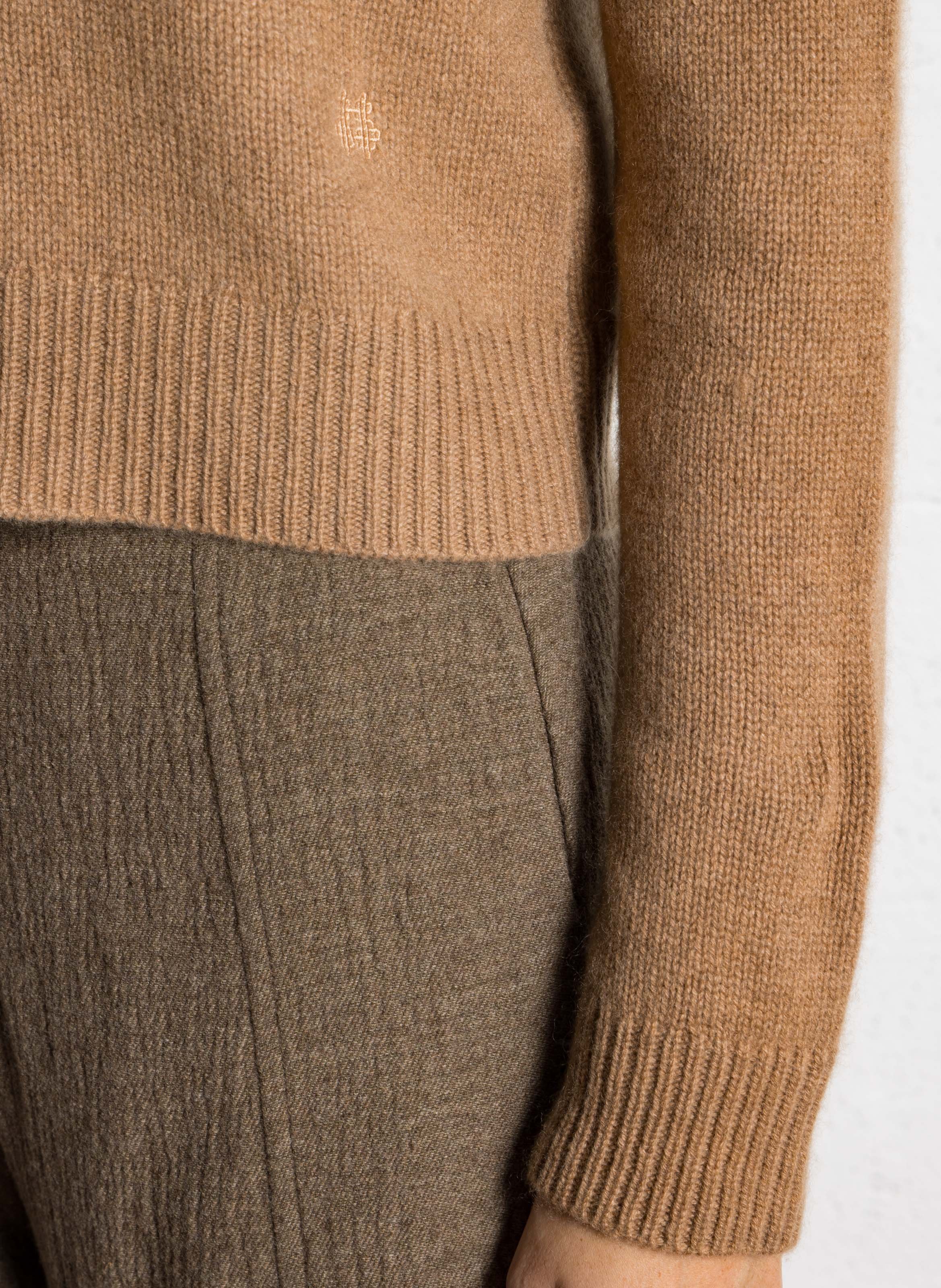 Pull droit col rond en cachemire caroline KUJTEN Marron