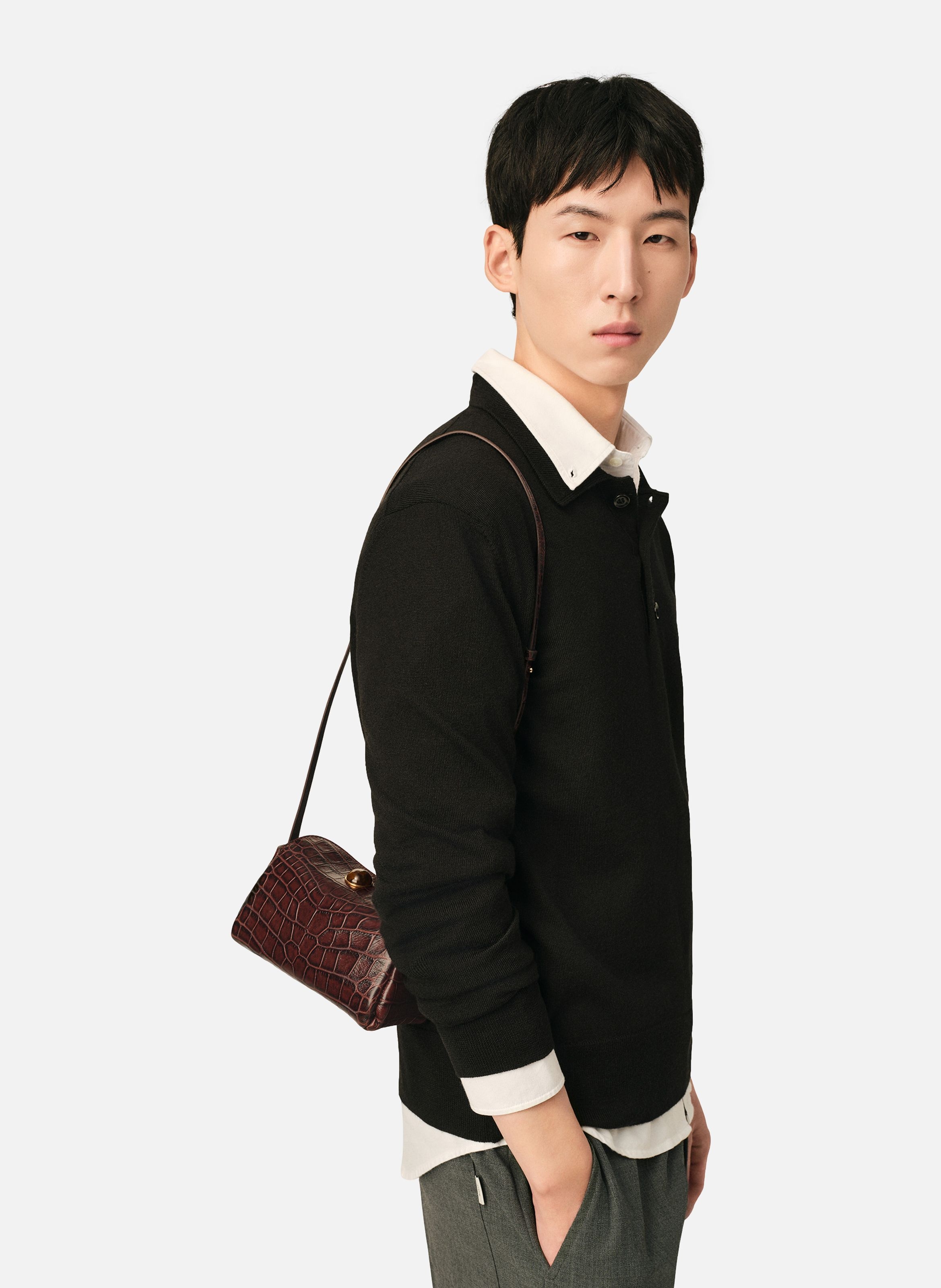 Mini sac carrousel unisexe en cuir de veau embossé crocodile AMI PARIS Marron