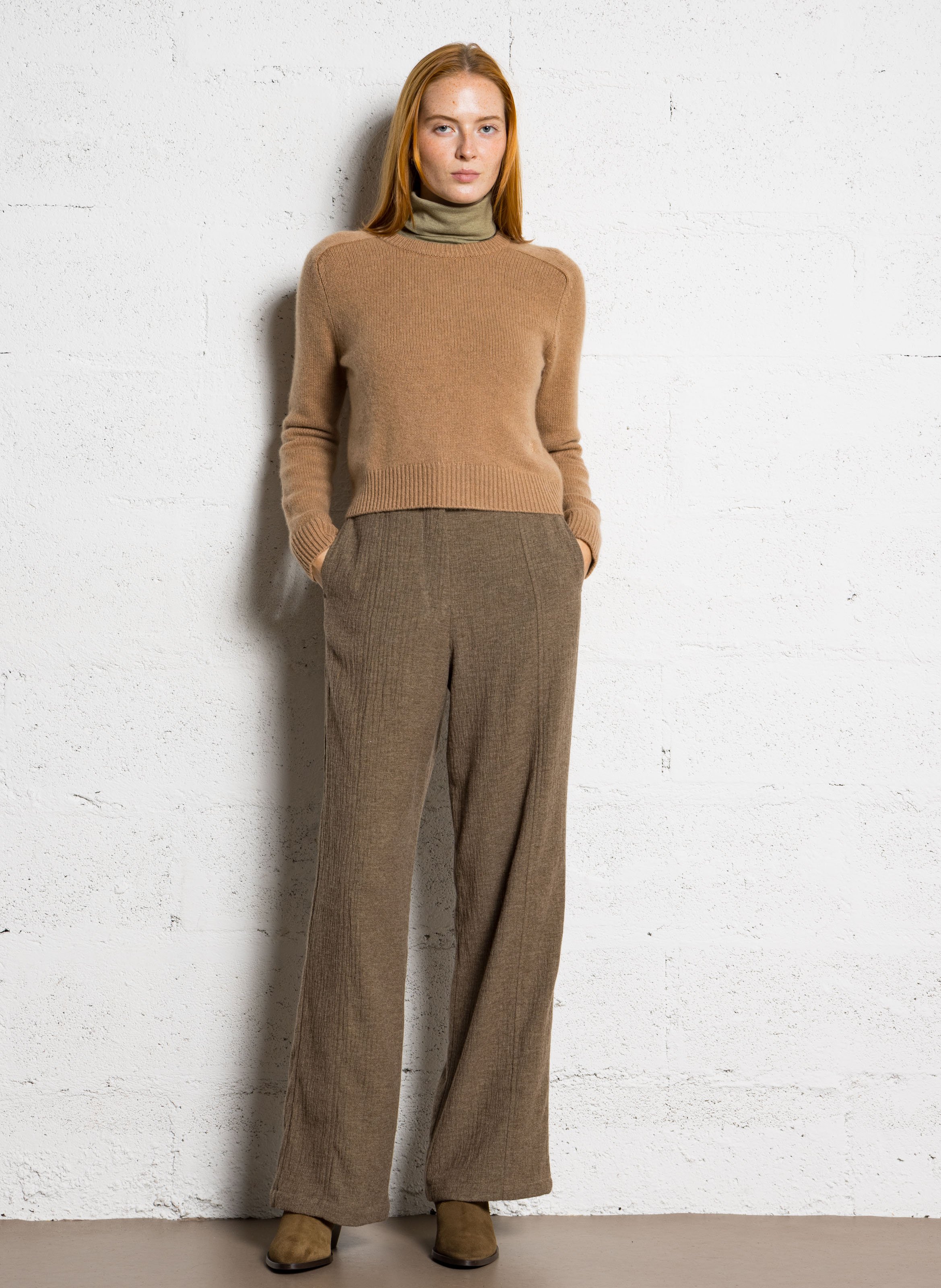 Pull droit col rond en cachemire caroline KUJTEN Marron