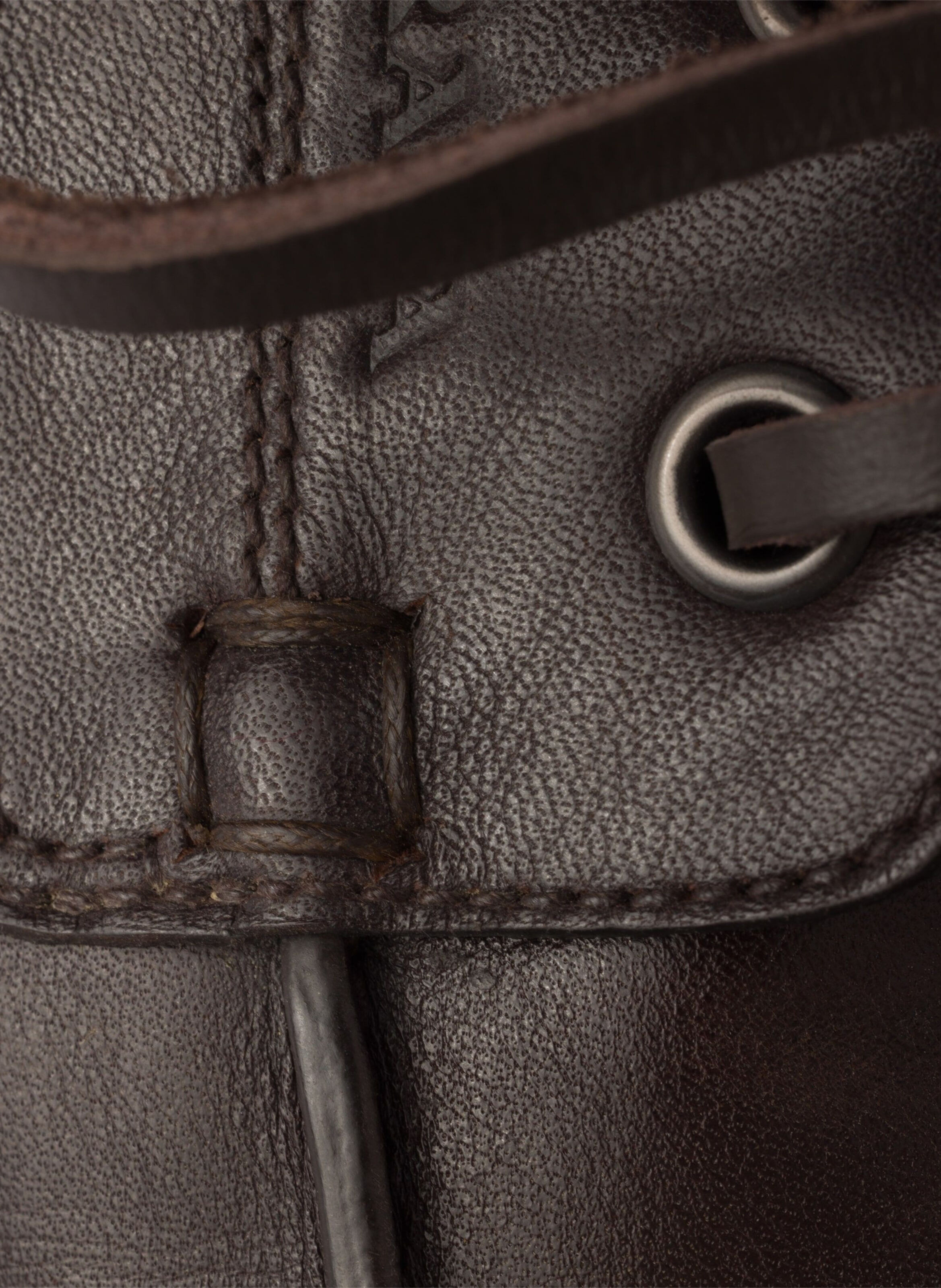 Chaussures à lacets en cuir vieilli shuffle PRADA Marron