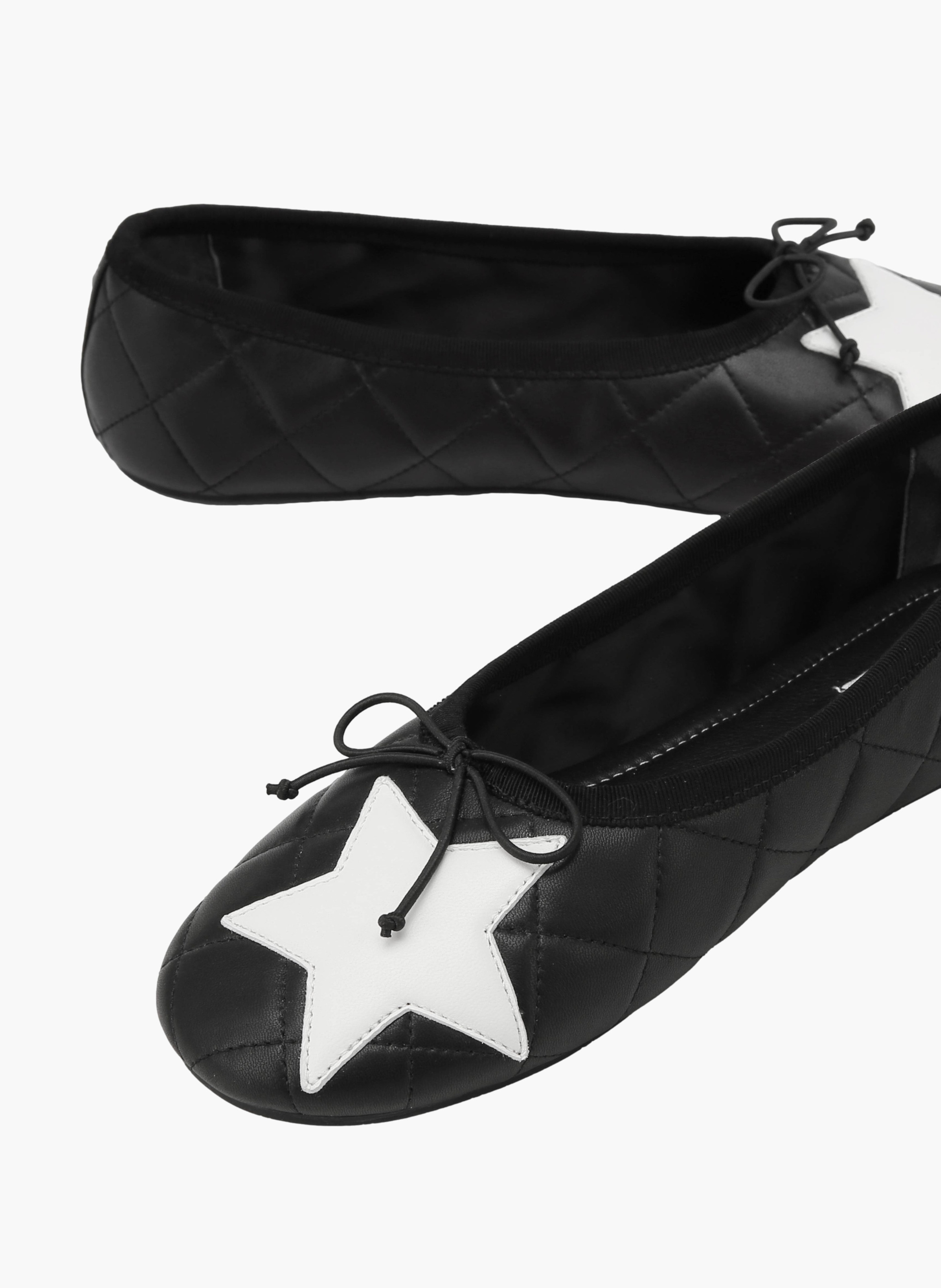 Bedford ballerina’s van leer NAKED WOLFE Zwart