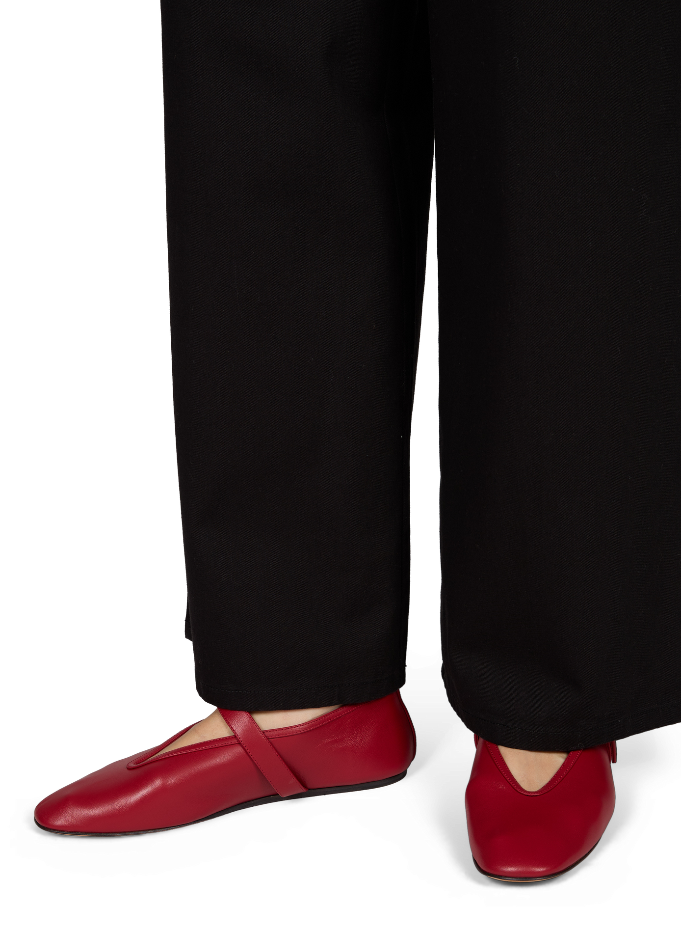 Stella sheepskin leather ankle-strap ballerina flats | Red LE MONDE BÉRYL Women