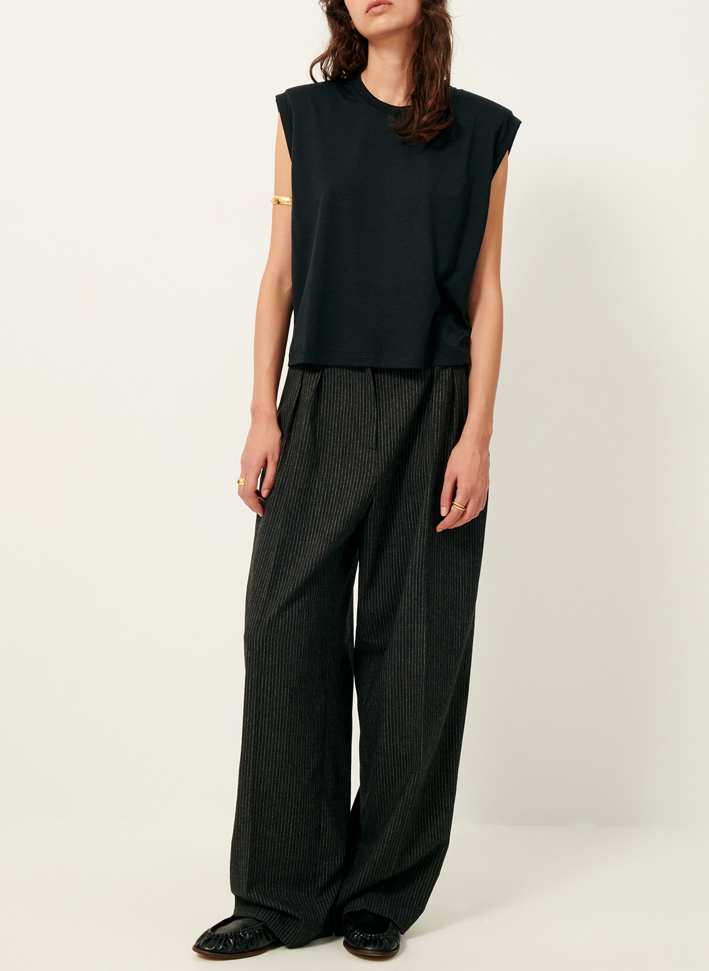 Tee-shirt ample col rond à épaulettes dee SESSUN Noir