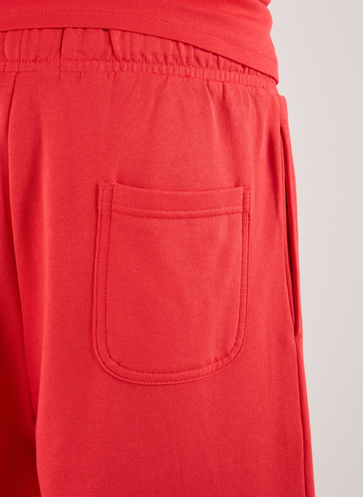 Shorts with logo LYLE &amp; SCOTT Red
