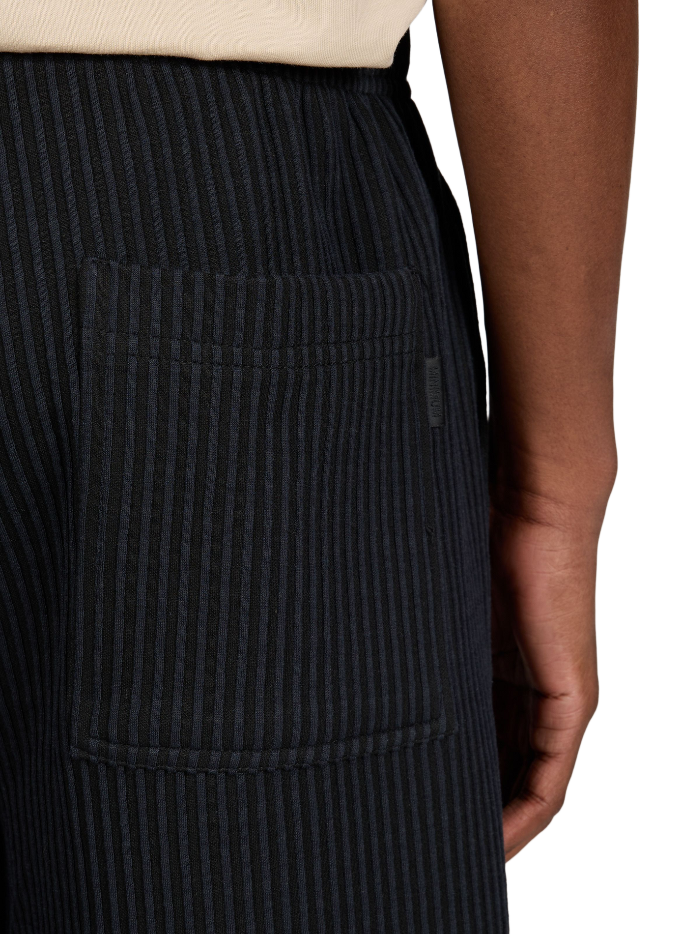 Short à rayures MINIMUM Noir