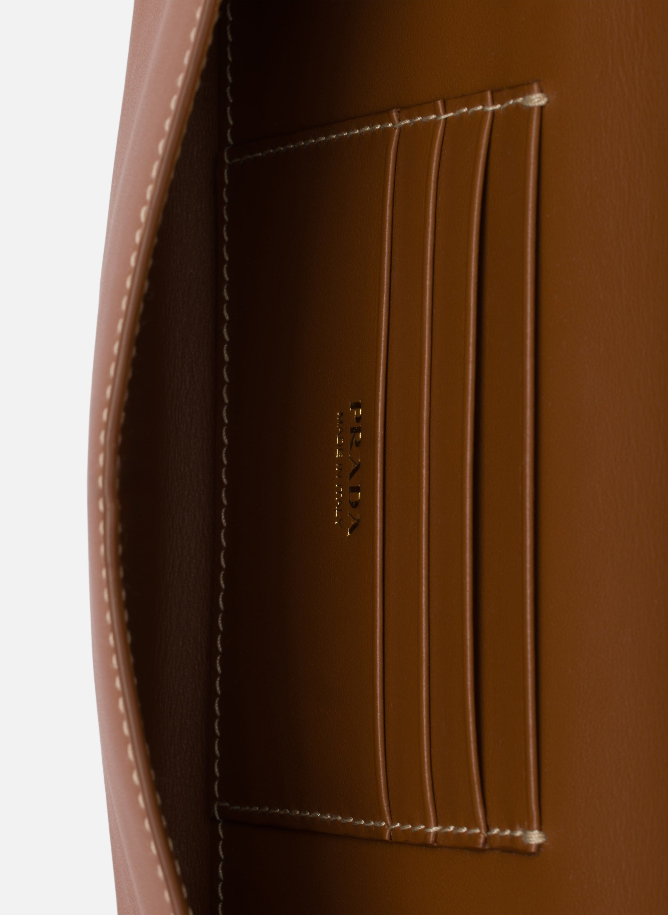 Porte-monnaie en cuir avec bandoulière PRADA Marron