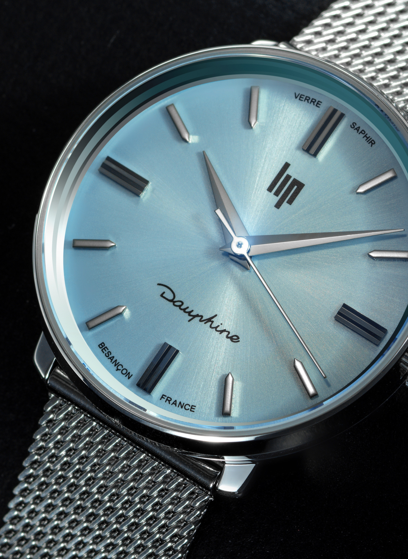 Montre quartz Dauphine en acier inoxydable LIP Blue