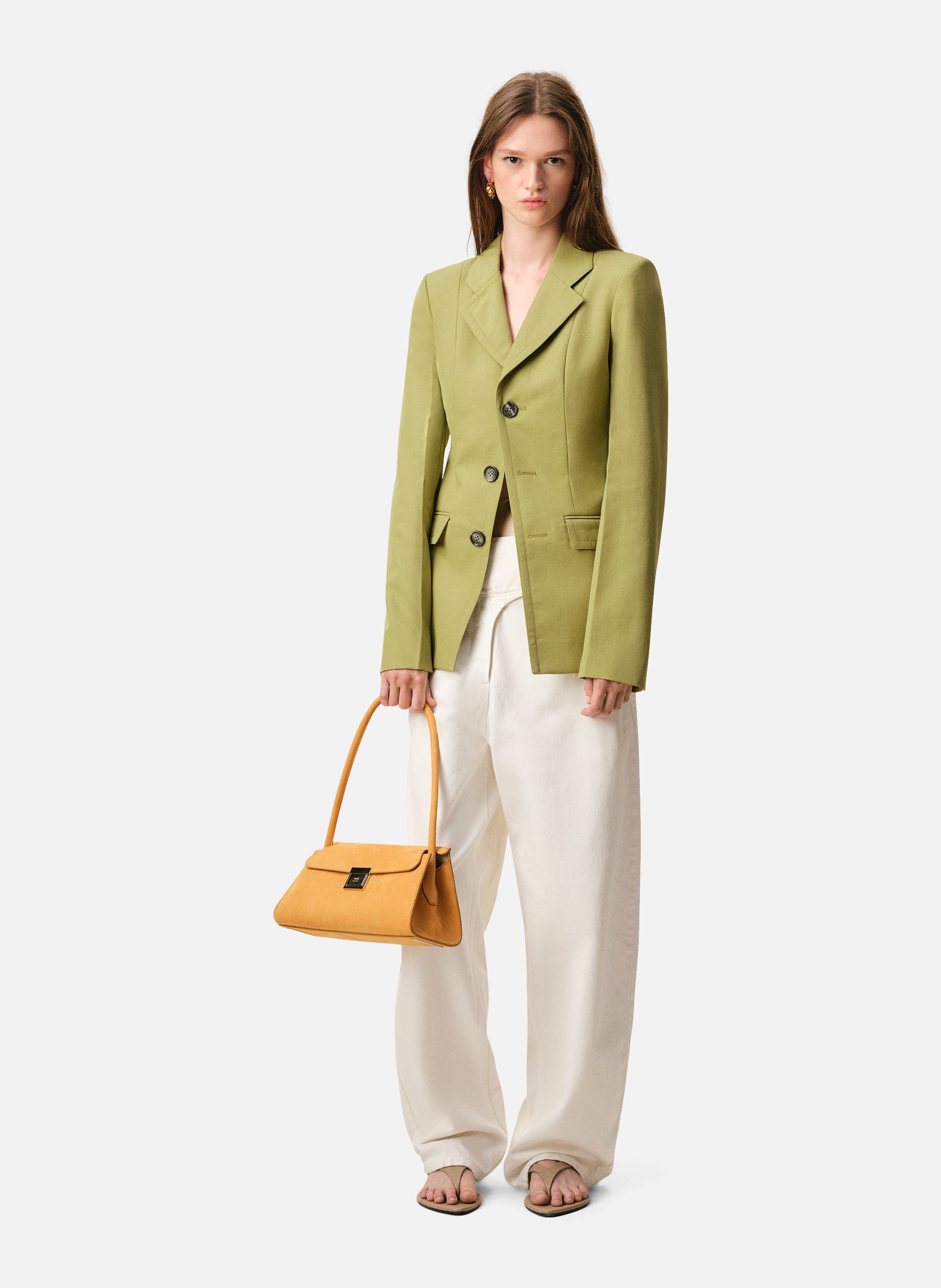 Veste cintrée simple boutonnage en laine vierge AMI PARIS Vert