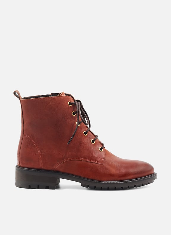 Bottines plates à lacet cuir lisse Marron by JULES & JENN JULES & JENN Bottines plates à lacet cuir lisse Marron