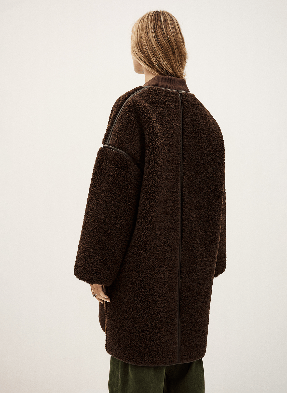 Manteau oversize col rond en sherpa millie BA&SH Marron