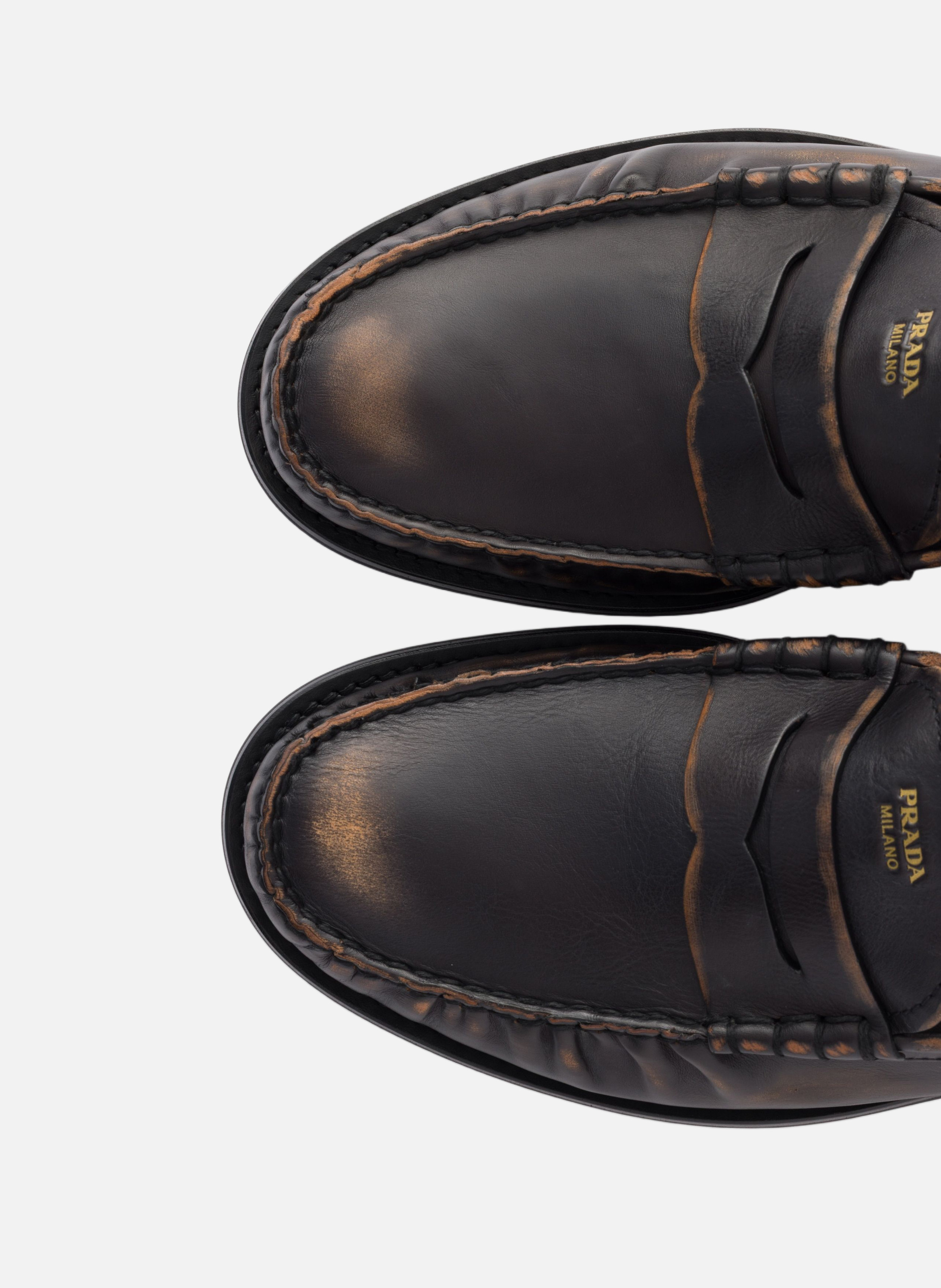 Mocassins en cuir vieilli PRADA Noir