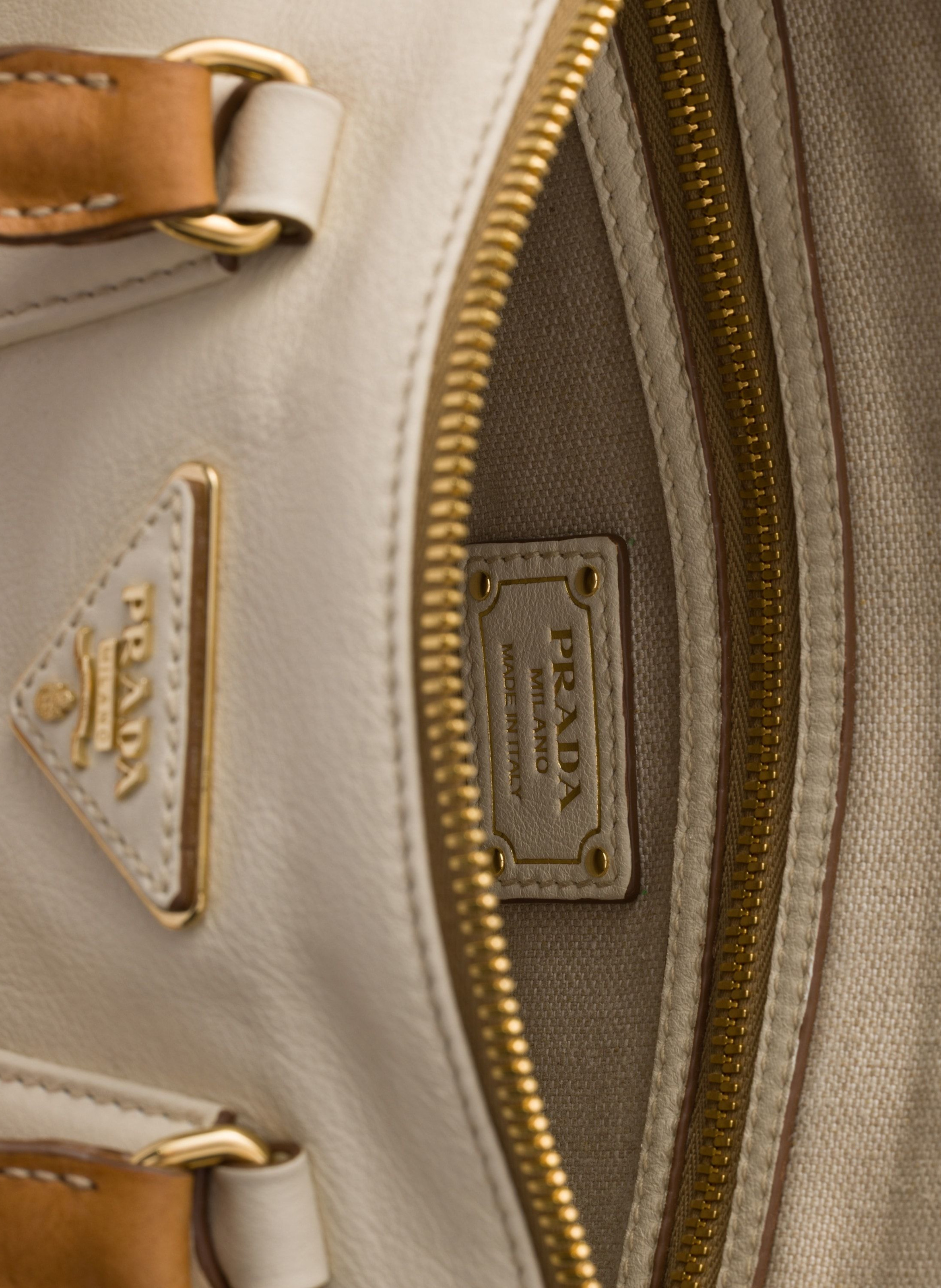 Grand sac à main prada evasion en cuir PRADA Blanc