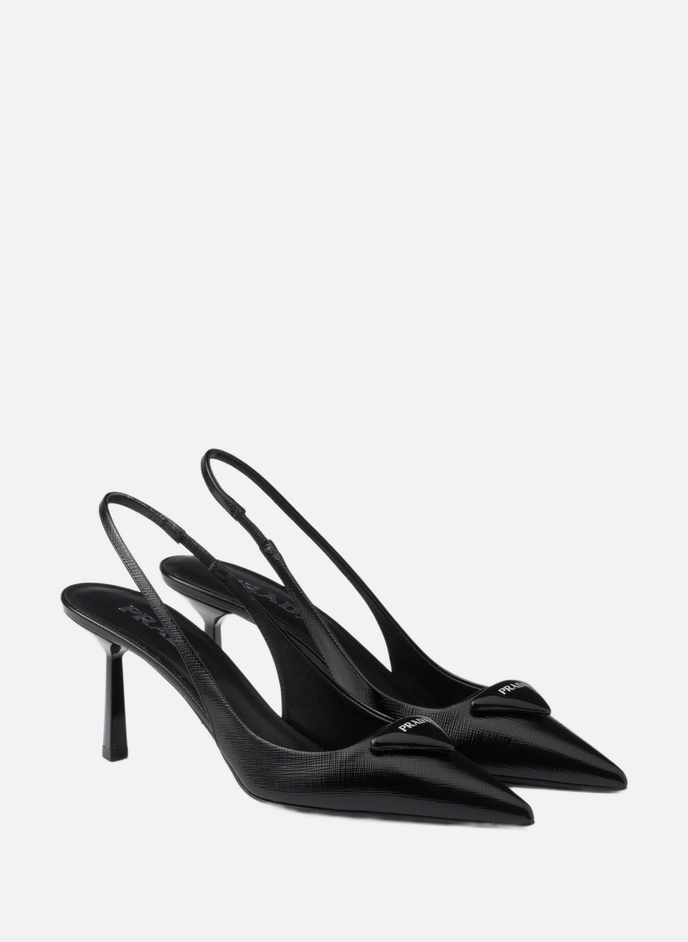 Escarpins à bride arrière en cuir saffiano verni PRADA Noir