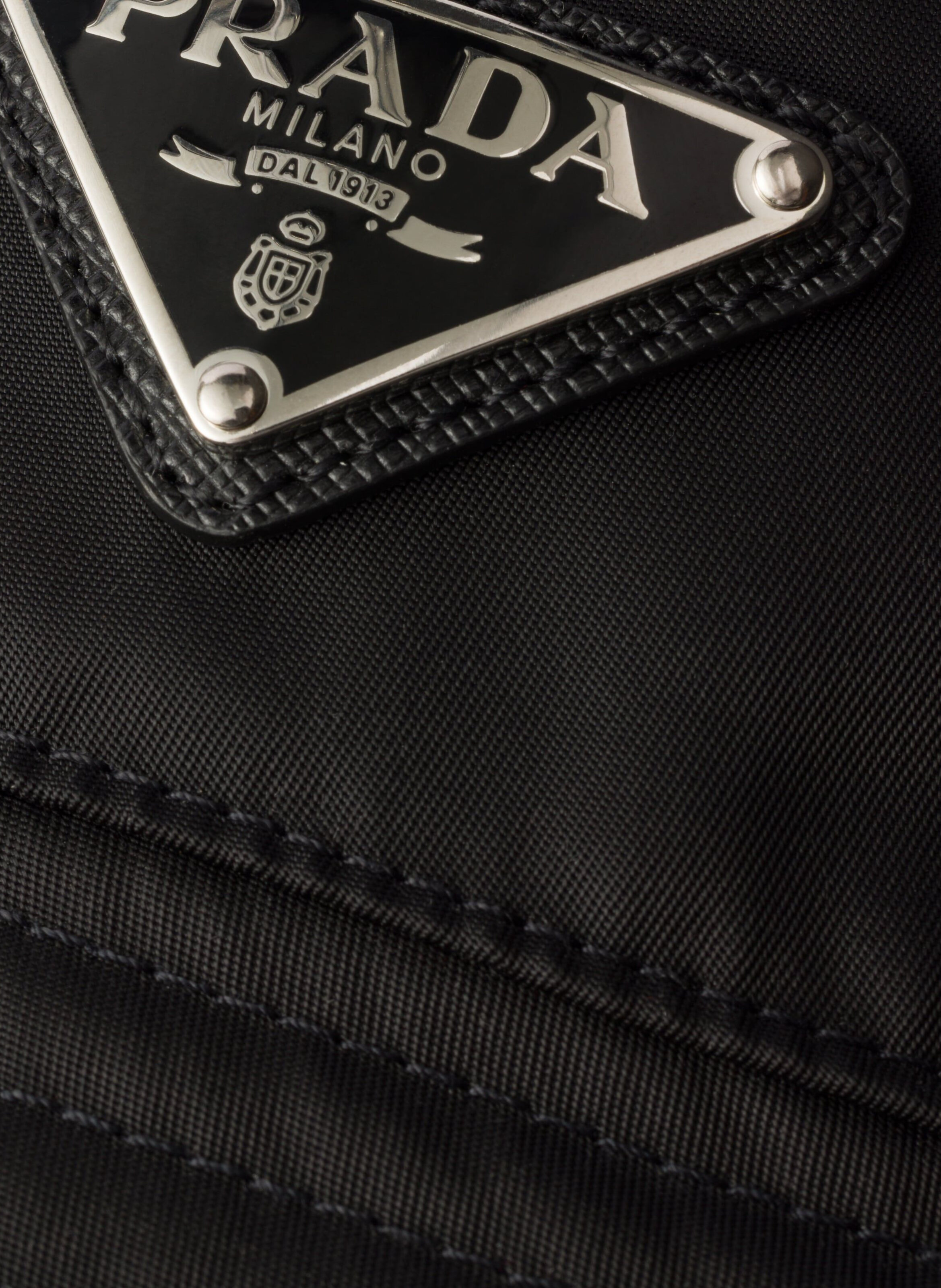 Bob en re-nylon PRADA Noir