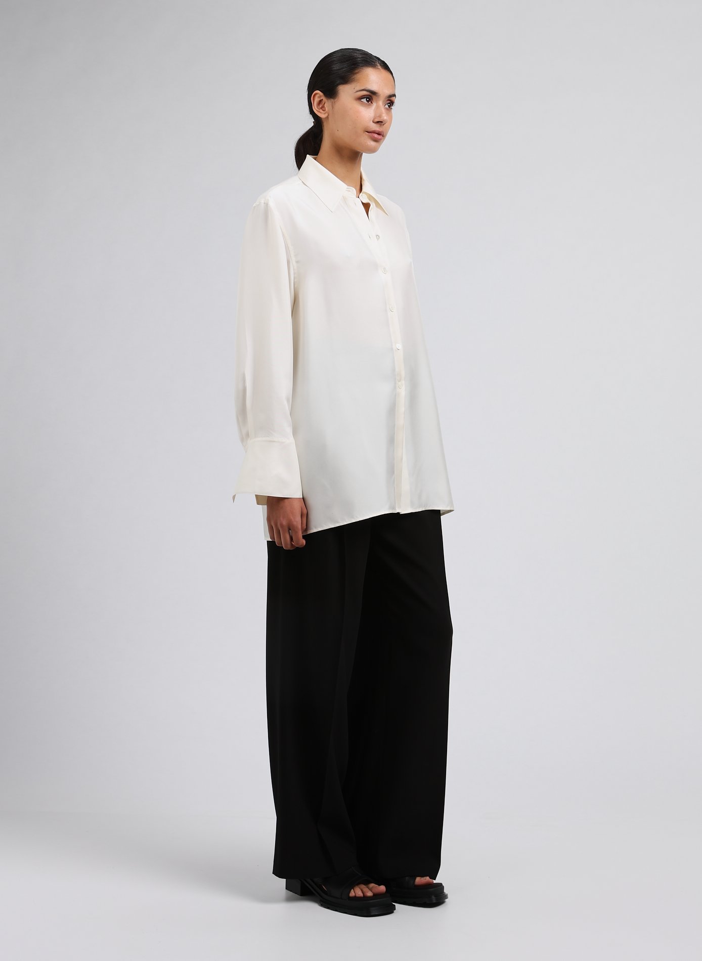 Chemise à dos ouvert en soie Blanc