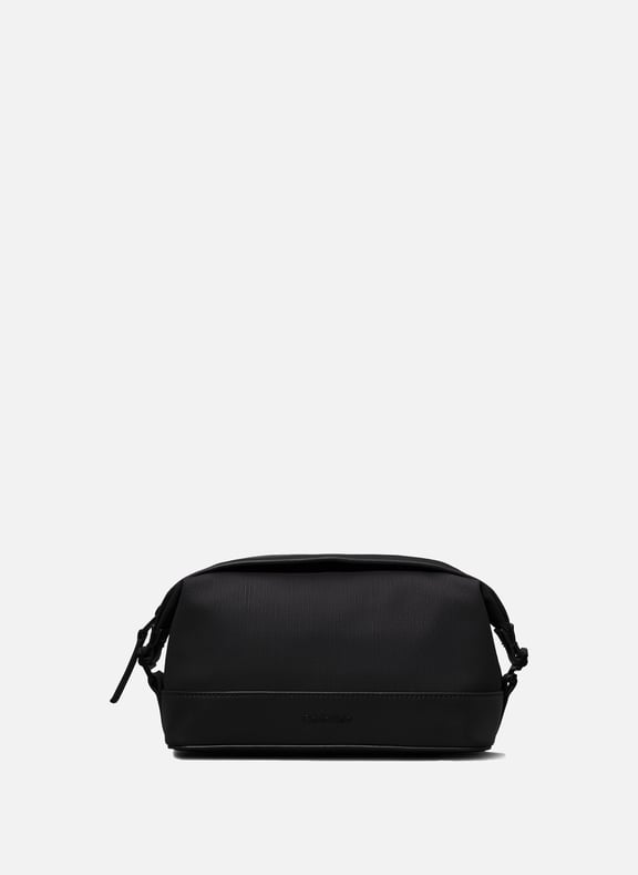 TH EMBLEM WASHBAG CO Black by CALVIN KLEIN CALVIN KLEIN TH EMBLEM WASHBAG CO Black