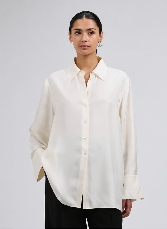 Chemise à dos ouvert en soie Blanc by ROHE FRAMES ROHE FRAMES Chemise à dos ouvert en soie Blanc
