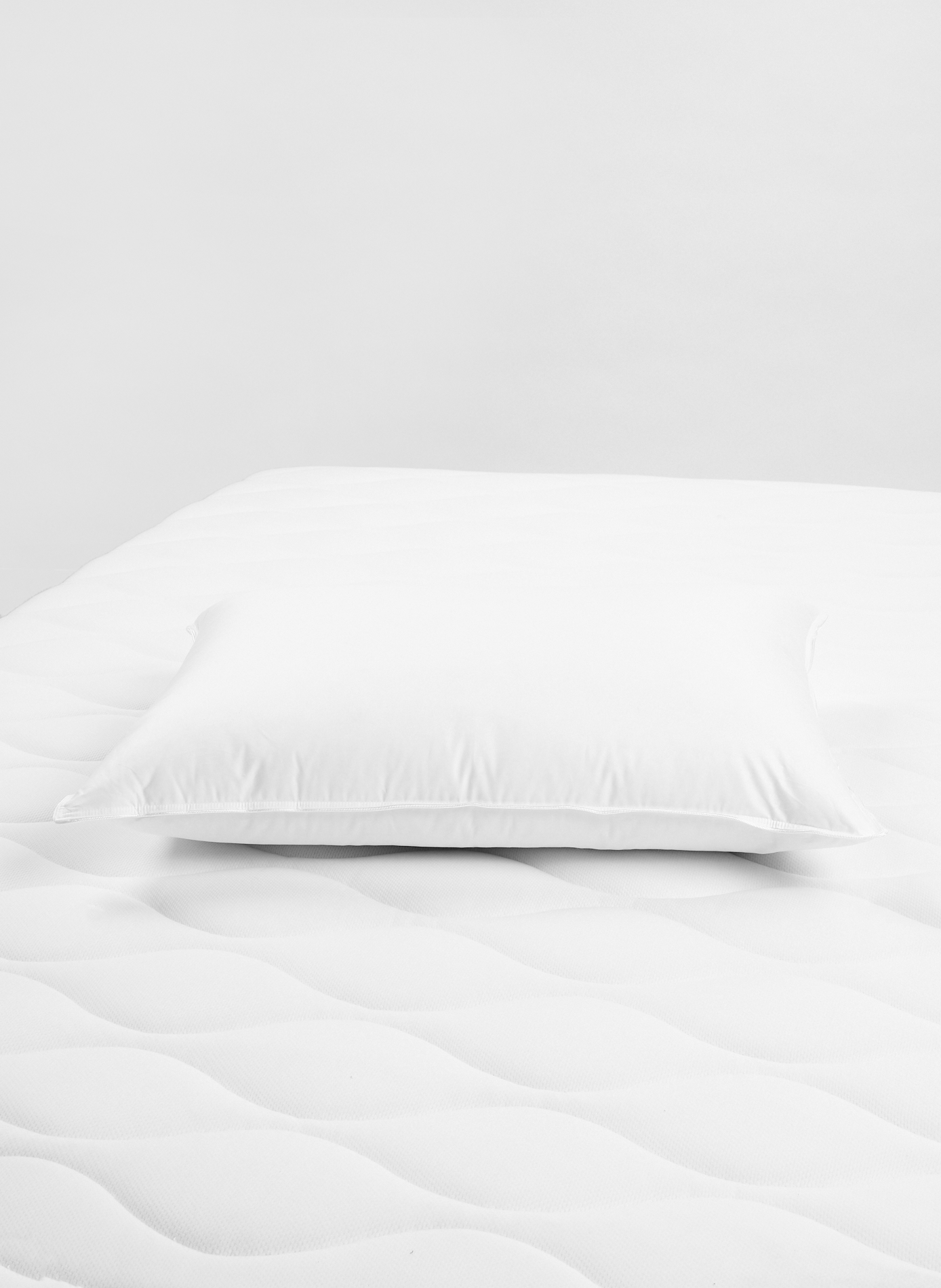 Oreiller naturel en satin de coton  AU PRINTEMPS PARIS Blanc