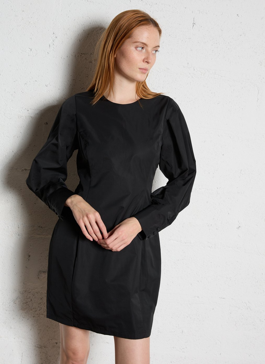 Robe courte col rond IKKS Noir