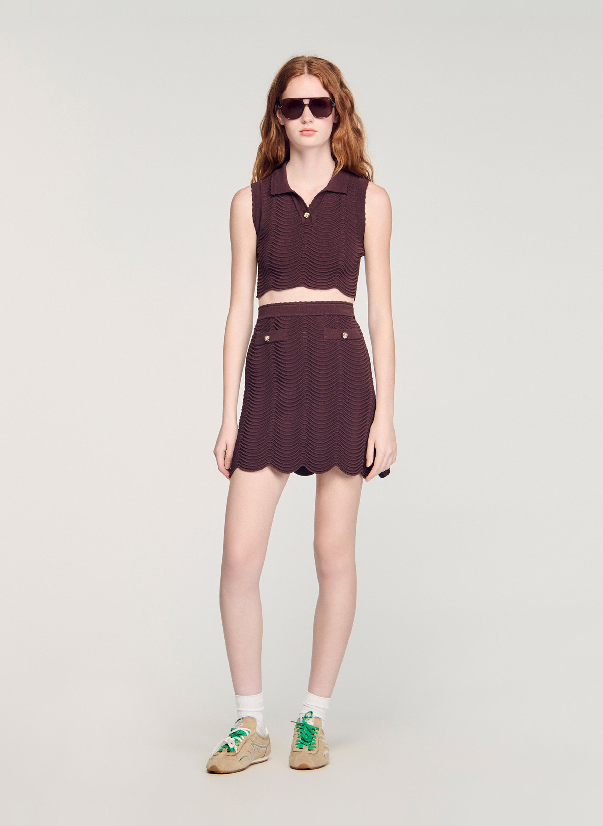 Top court moulant en maille SANDRO Marron