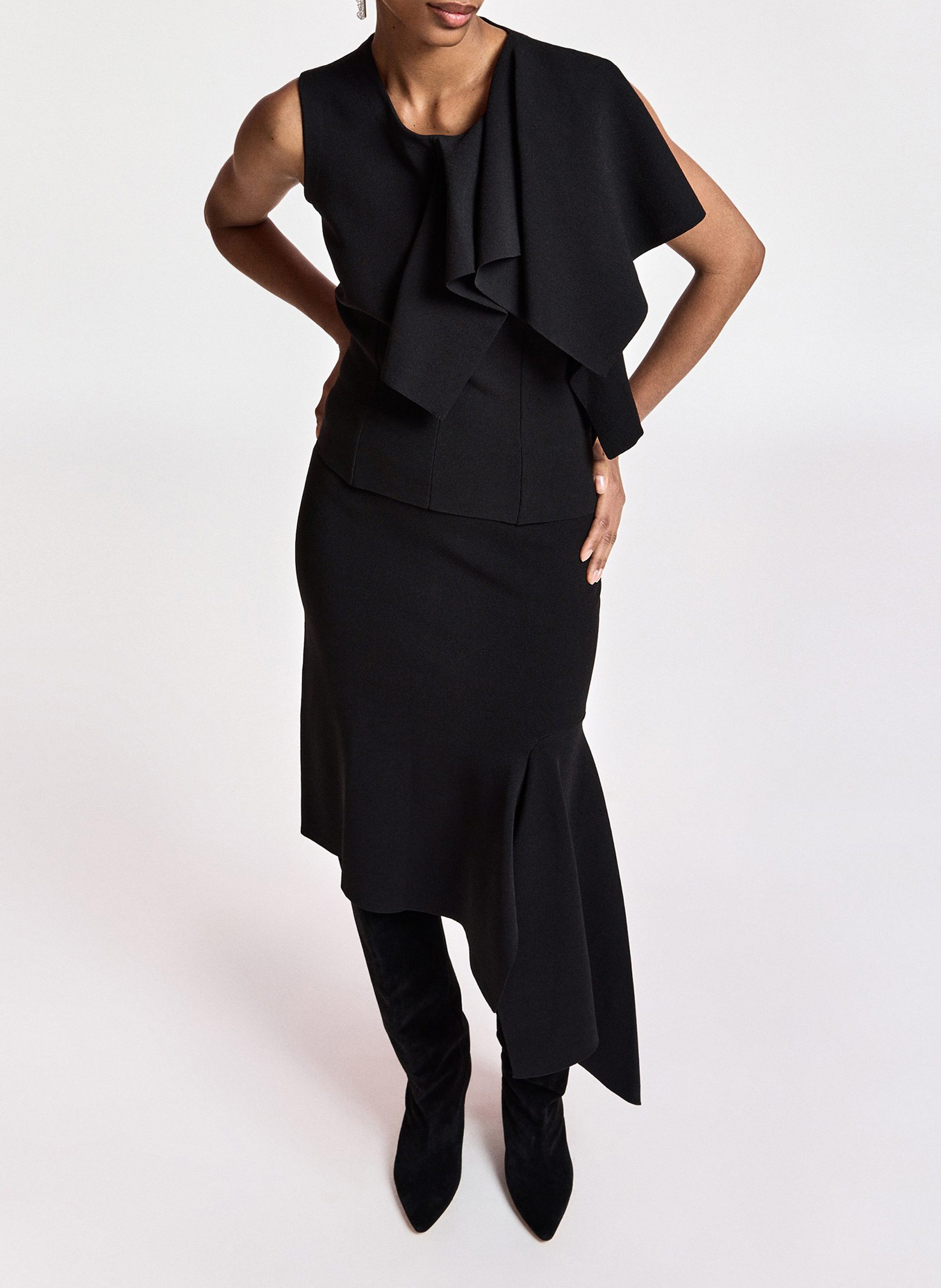 Top moulant à volant drapé know ESSENTIEL ANTWERP Noir