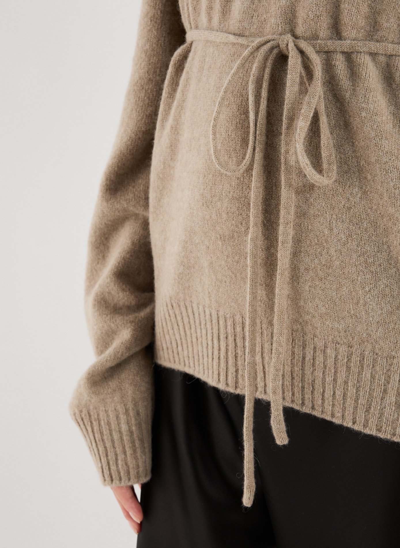 Pull col V en laine et laine d'alpaga LE 17 SEPTEMBRE Beige