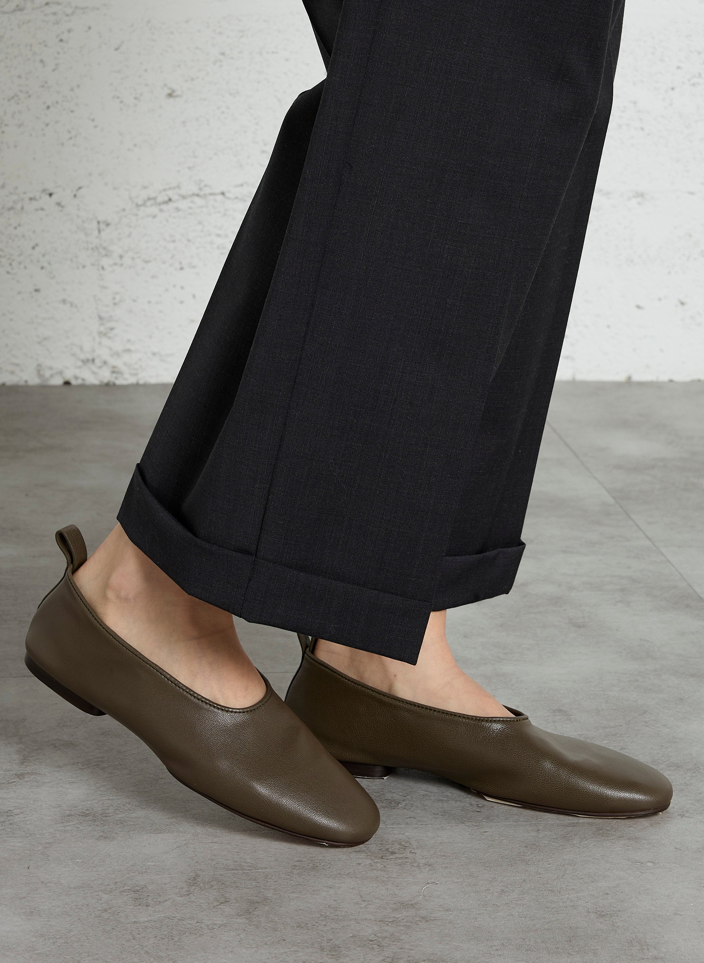 Ballerines en cuir bala SOEUR Kaki