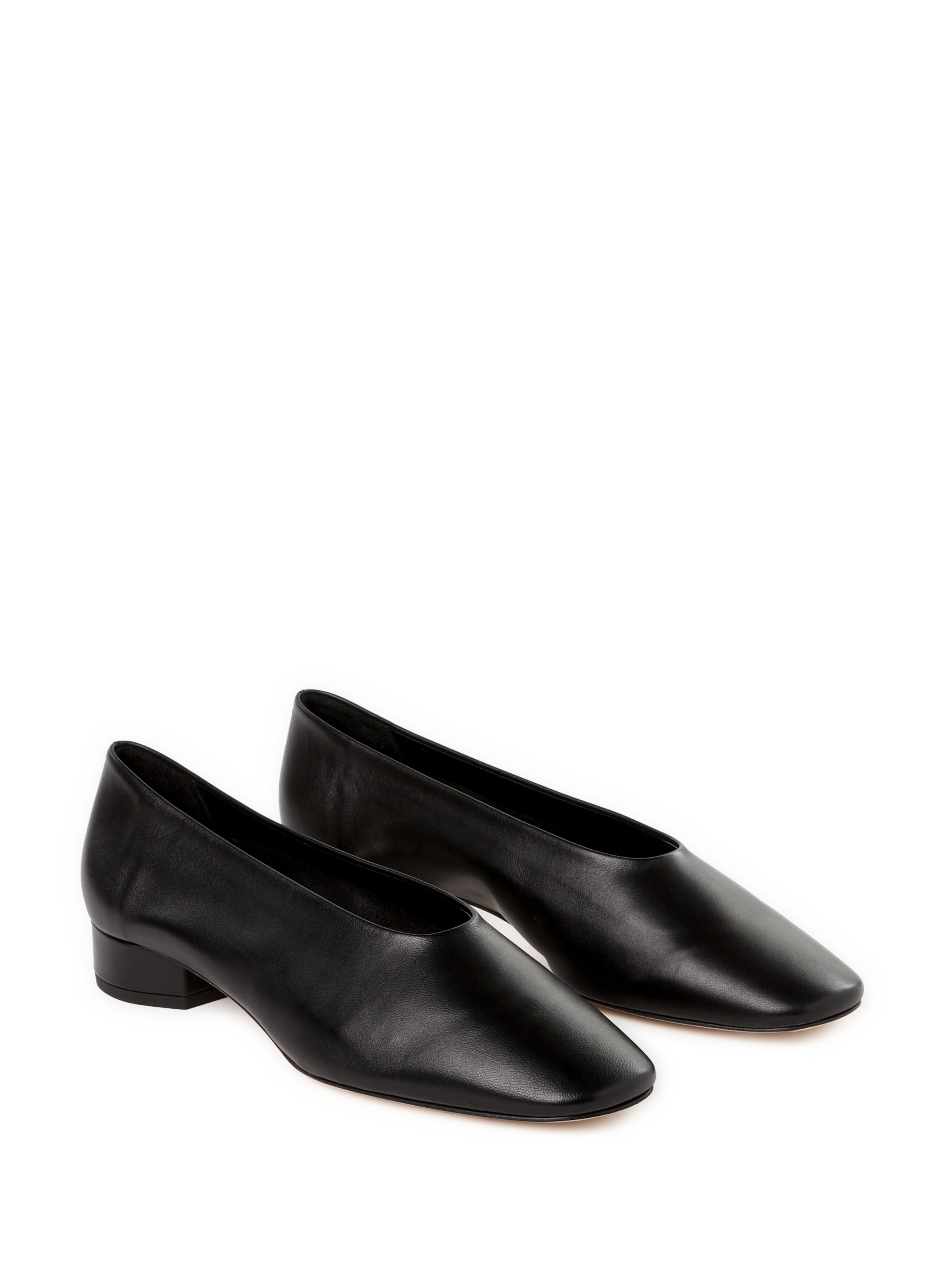 Low-heeled ballet flats Black