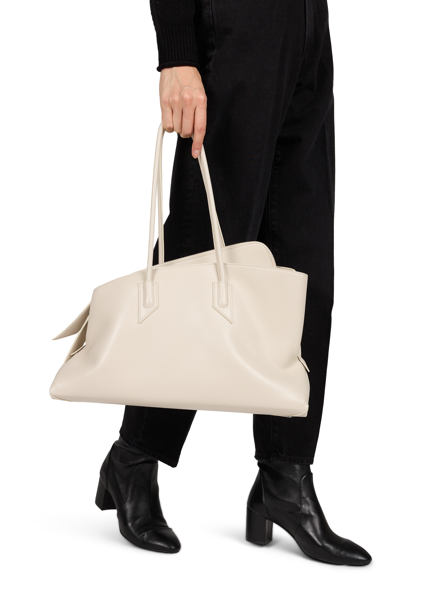 Handbag La Passeggiata Medium in calfskin THE ATTICO White