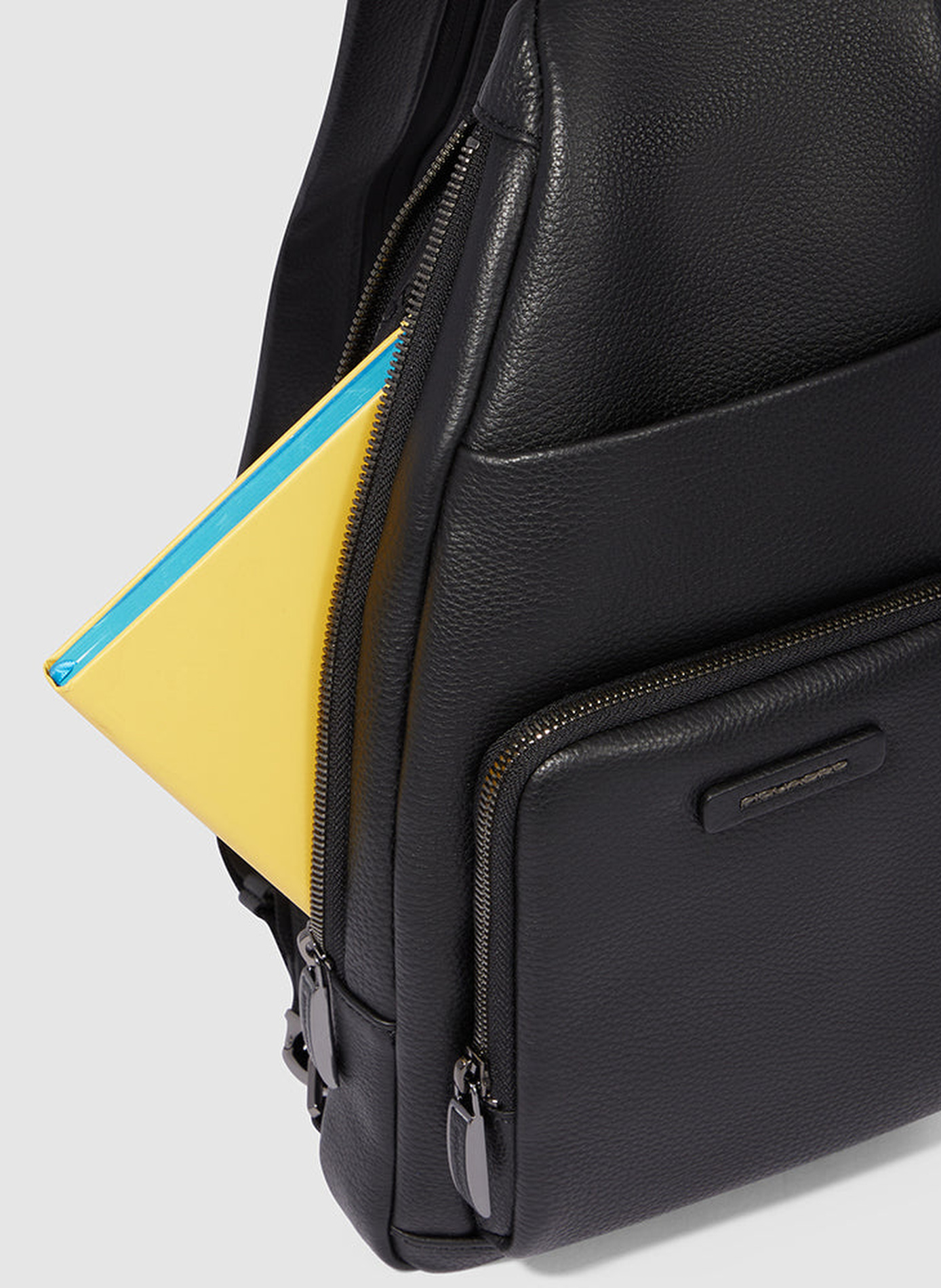 Sac de poitrine pour ipad®mini PIQUADRO Noir