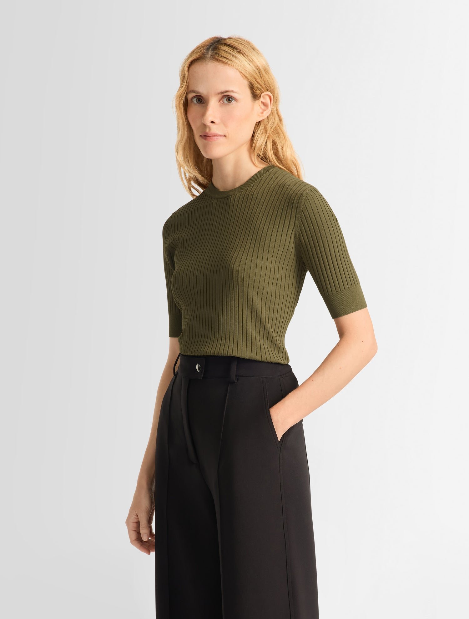 T-shirt manches courtes jadou col rond coupe ajustée FUSALP Kaki