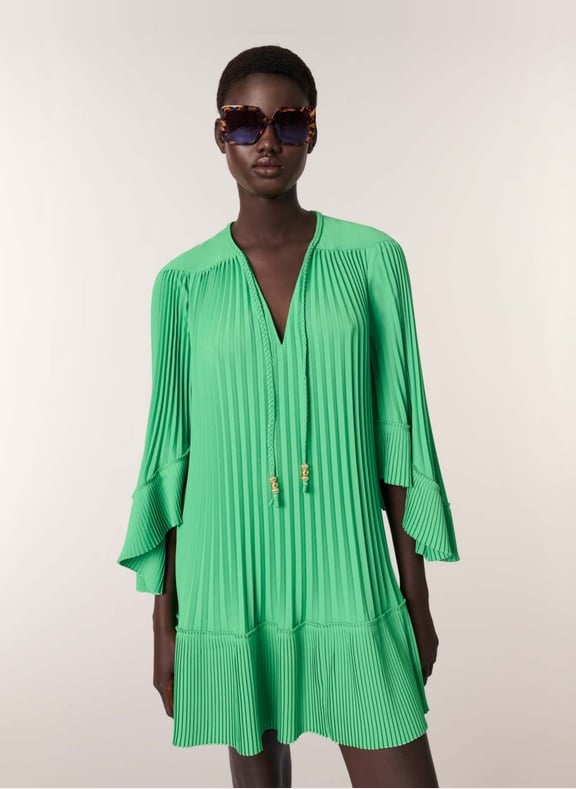 Robe courte col v plissée Vert by MAJE MAJE Robe courte col v plissée Vert