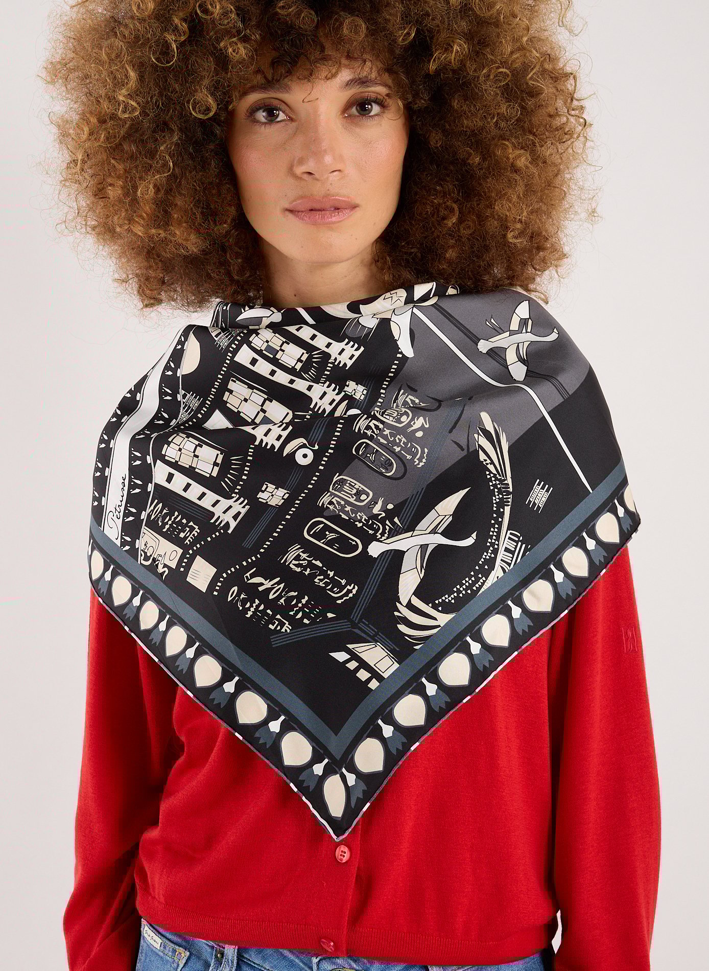 Foulard Louvre sur le Nil en soie PETRUSSE Noir