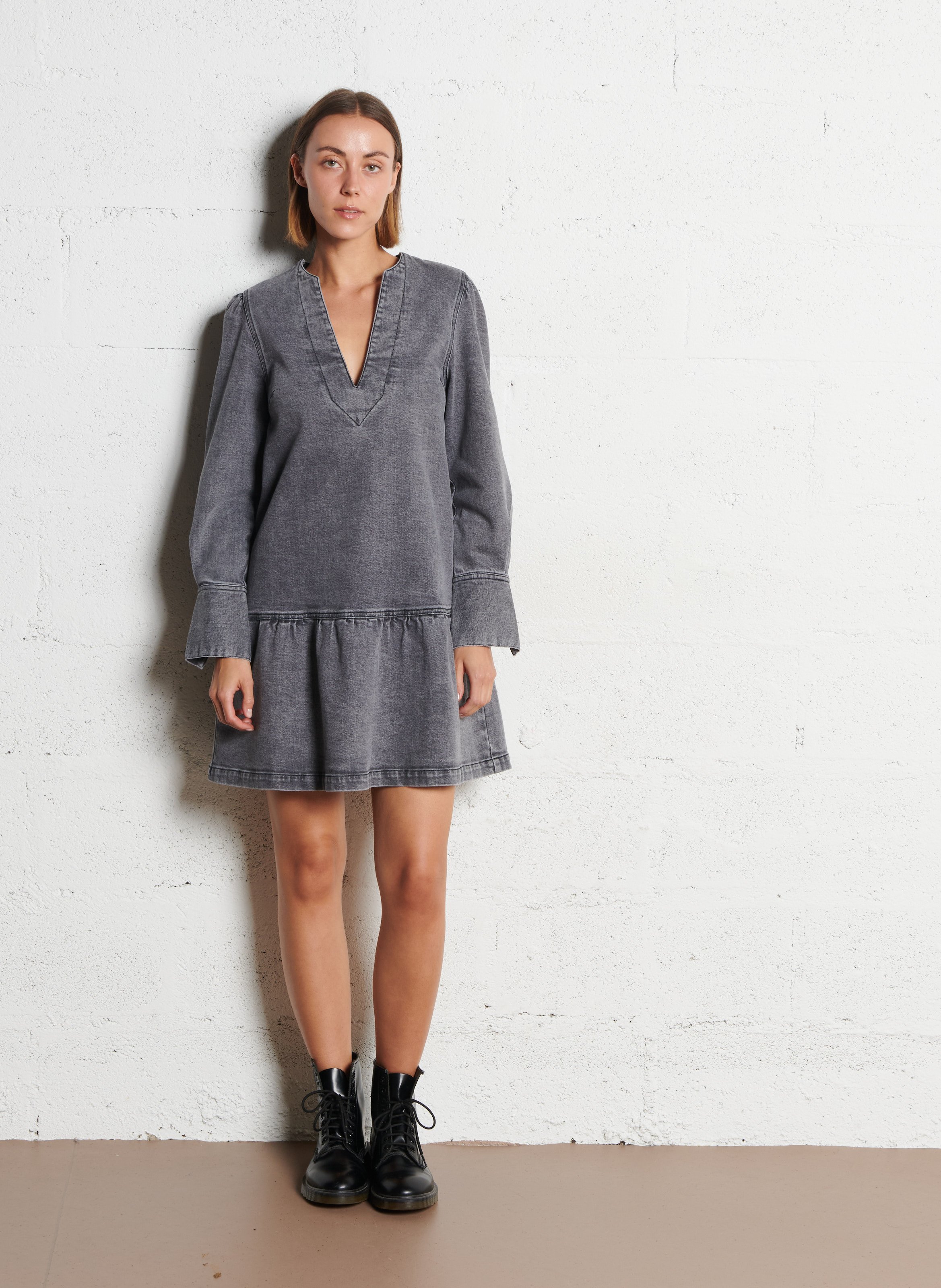 Robe courte col tunsien en jean IKKS Gris