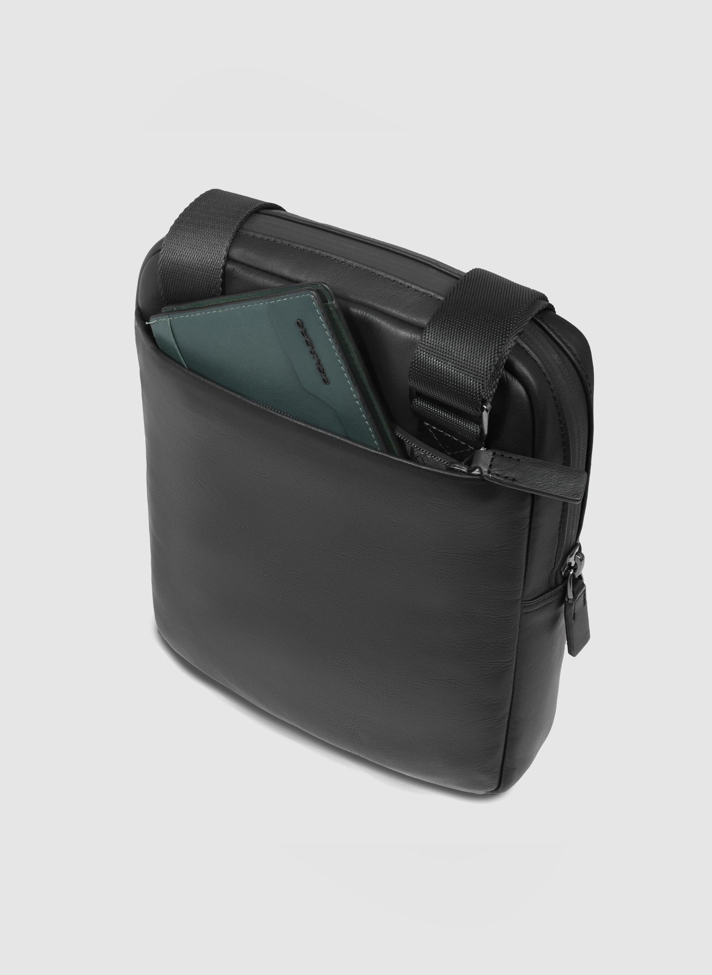 Sacoche homme PIQUADRO Noir