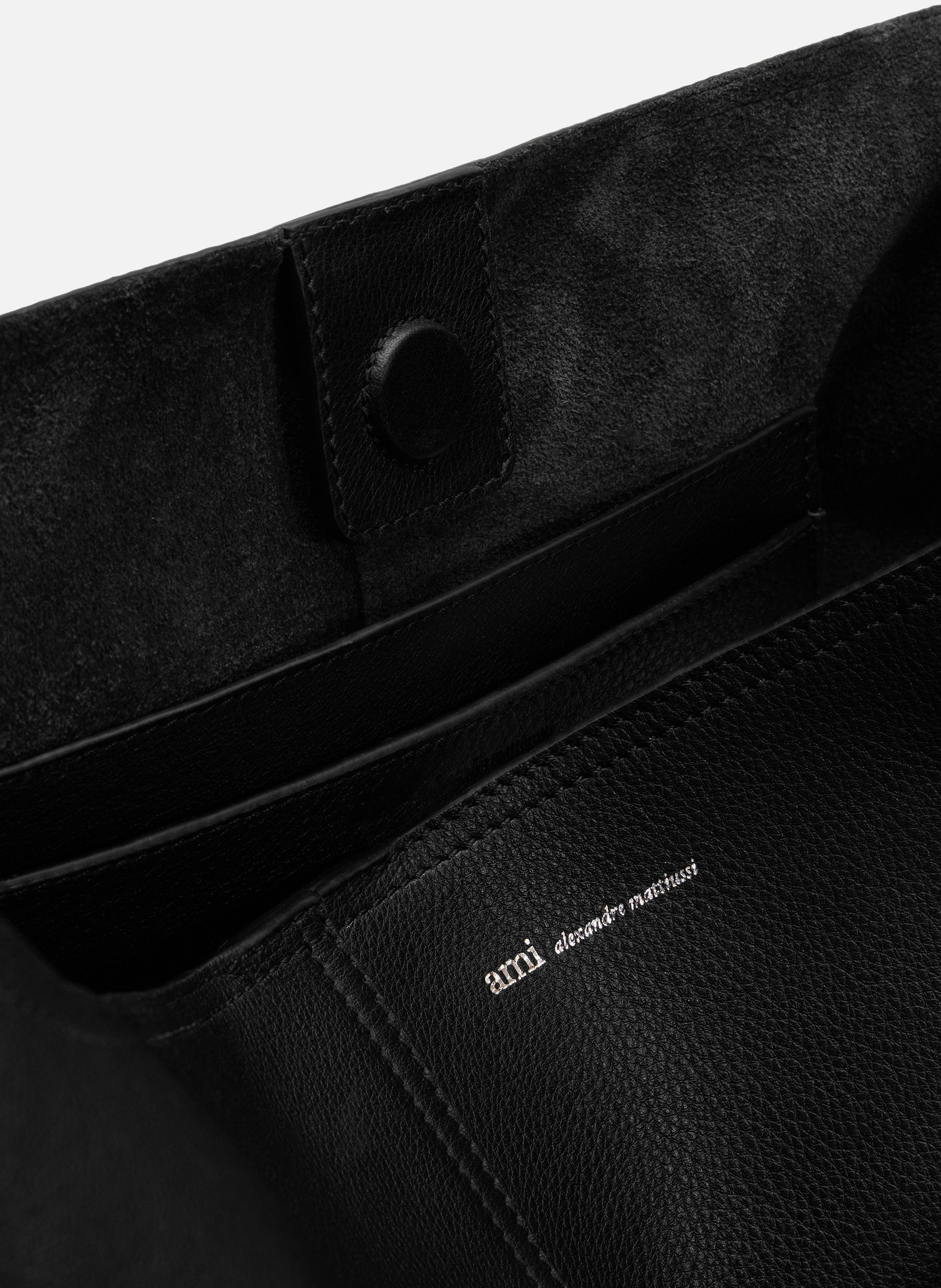 Sac porté croisé etienne unisexe en cuir de taurillon AMI PARIS Noir